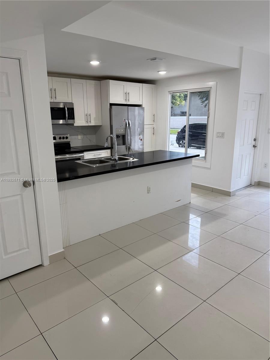 Property photo # 4