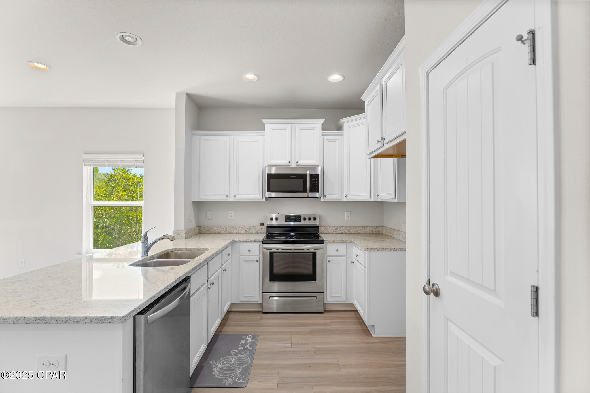 Jdy2y5lmy7vpvkzp Kft_exrtj6xm5y3lcmutfvtha0