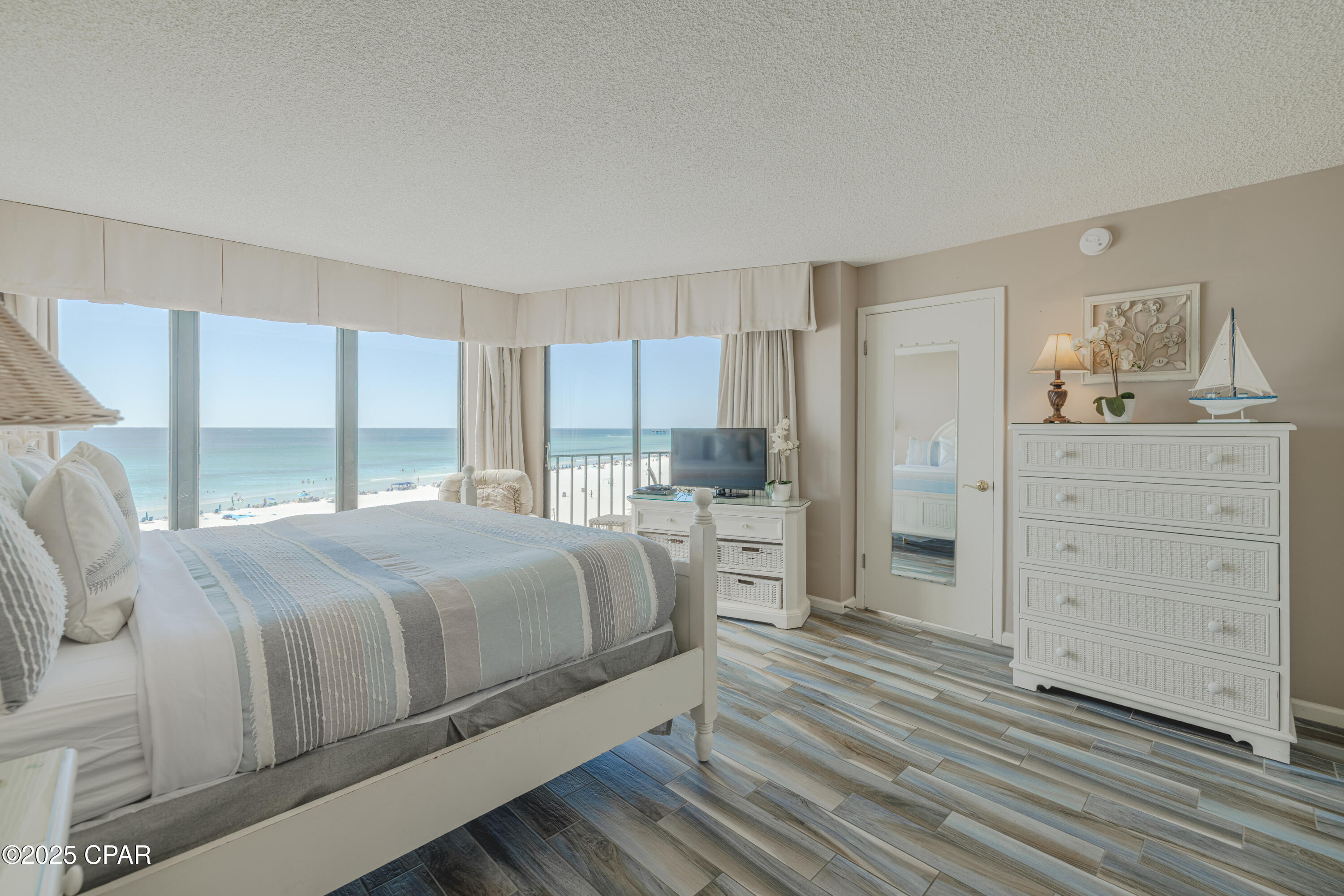 Image 18 For 11347 Front Beach  404