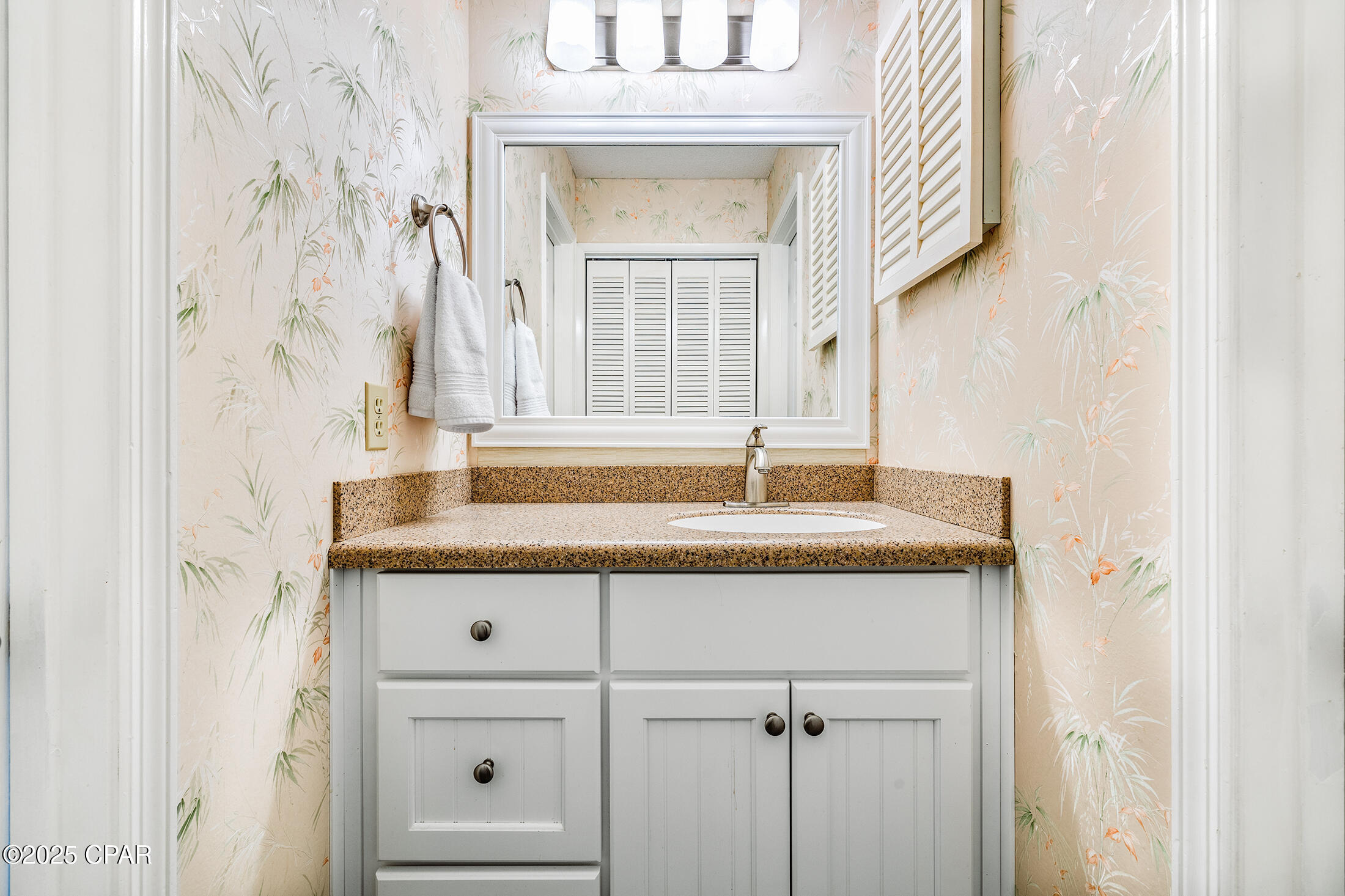 Image 24 For 6215 Thomas Drive B103