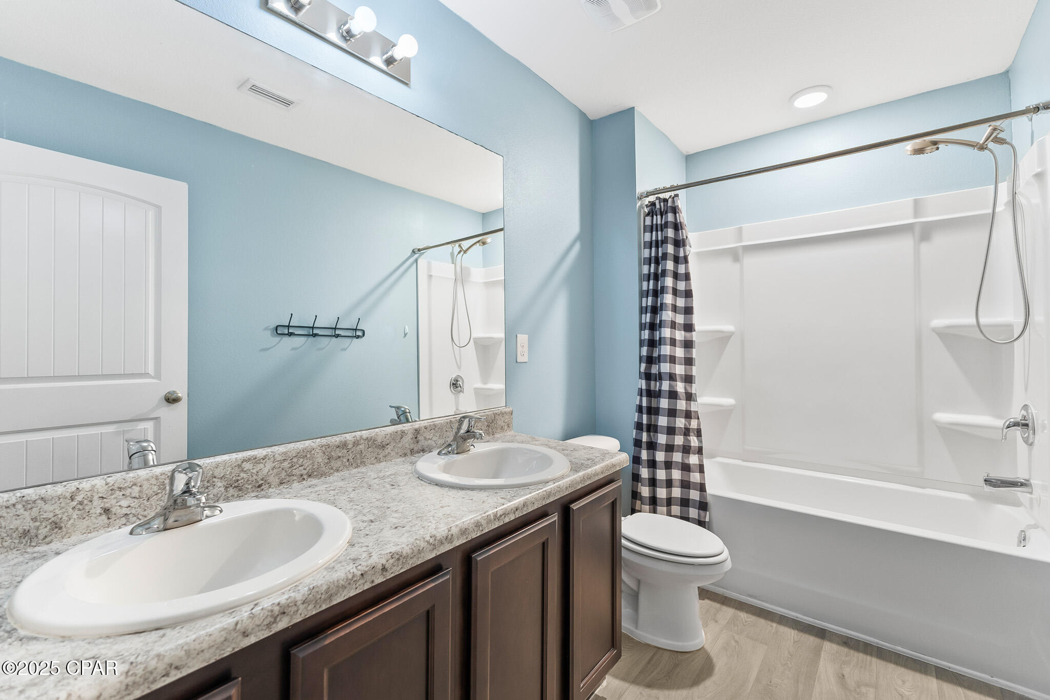 L8eatus0k82q2vrtrcxugz_vlk6j Aetb1jt5ny6chs