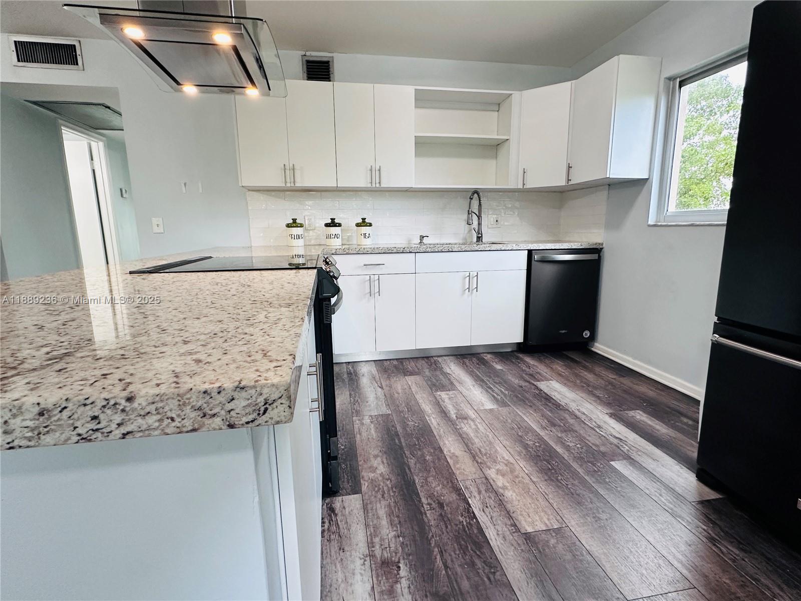 Property photo # 2
