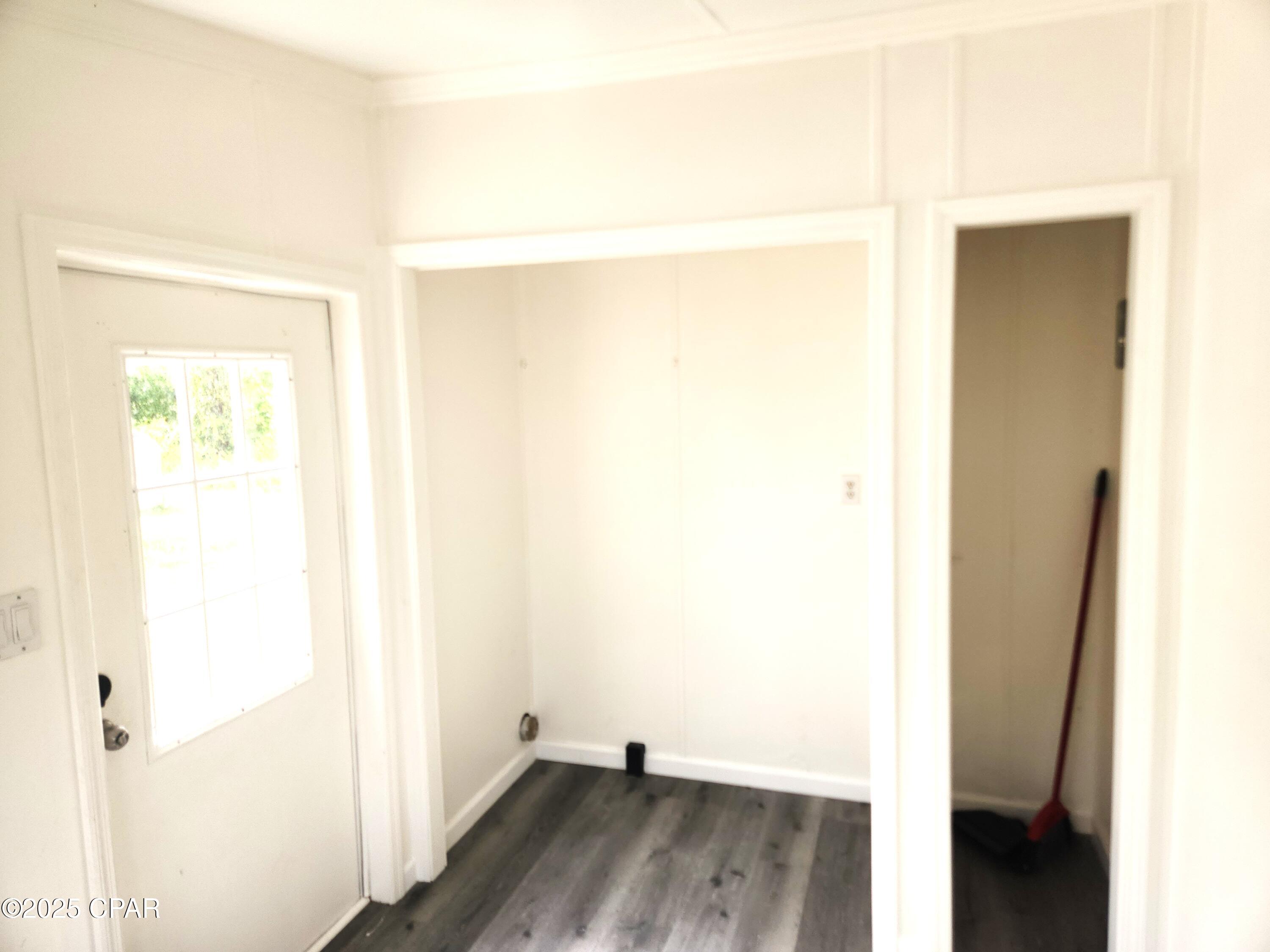 Image 10 For 17446 Guilford Court