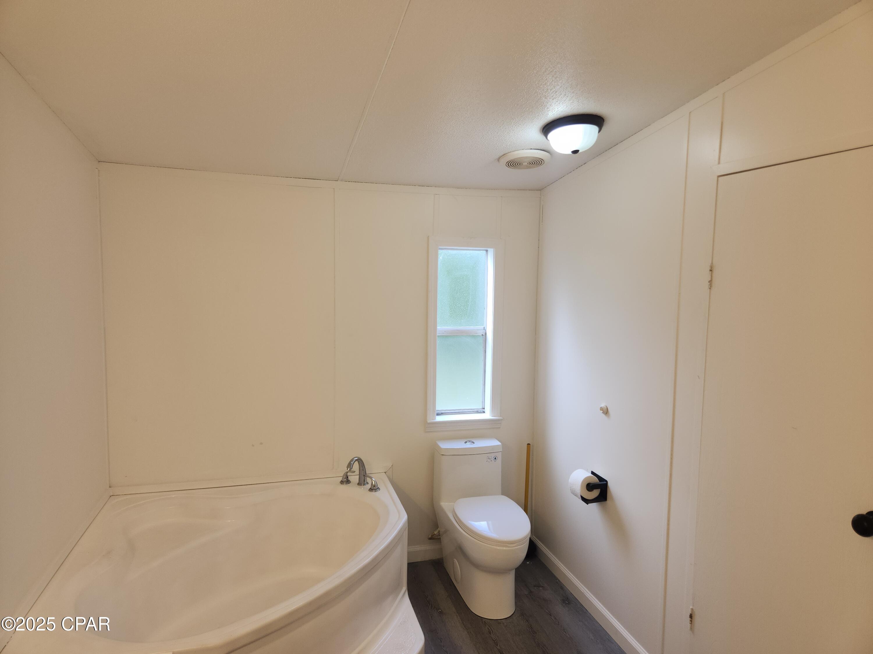 Image 9 For 17446 Guilford Court