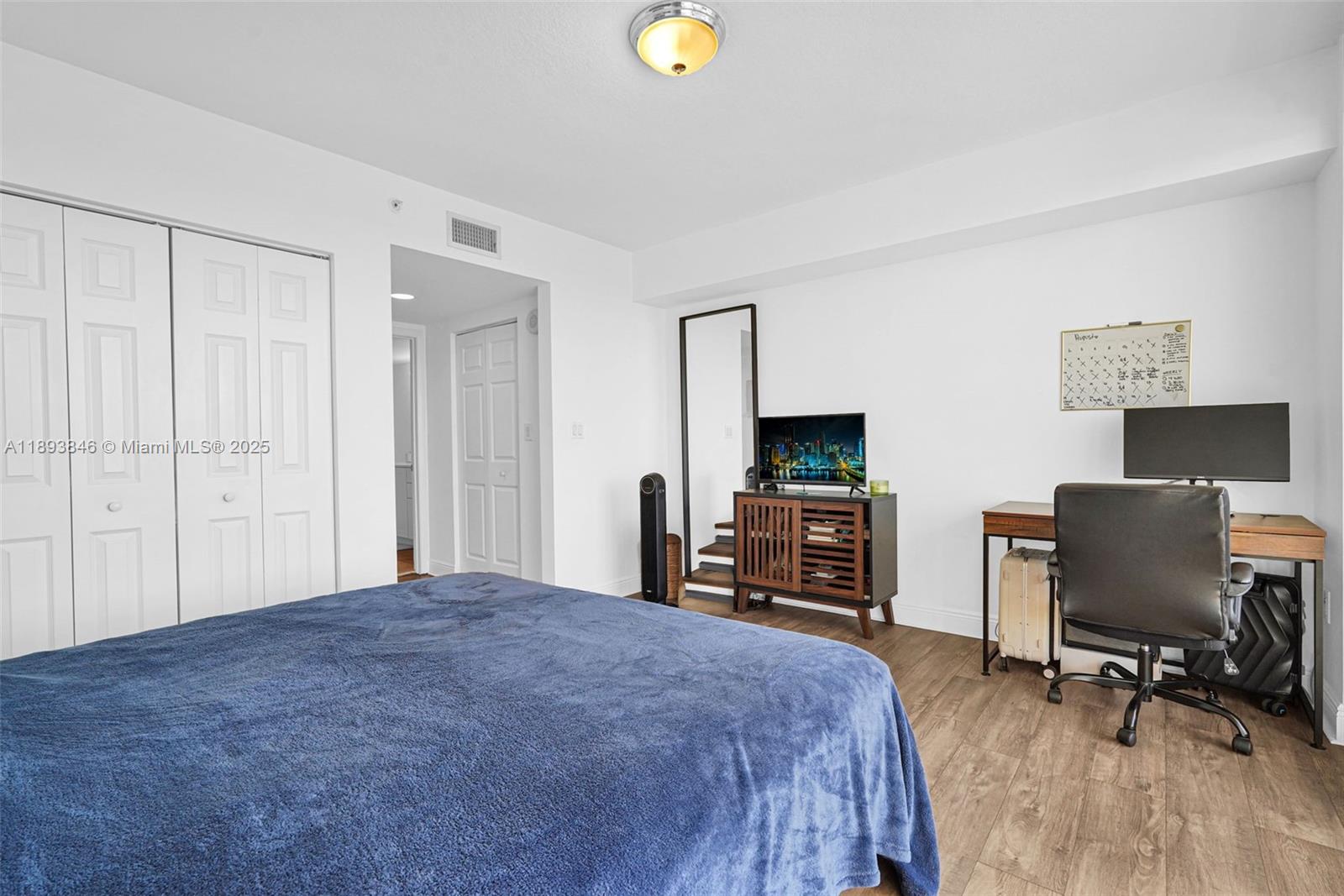Property photo # 9
