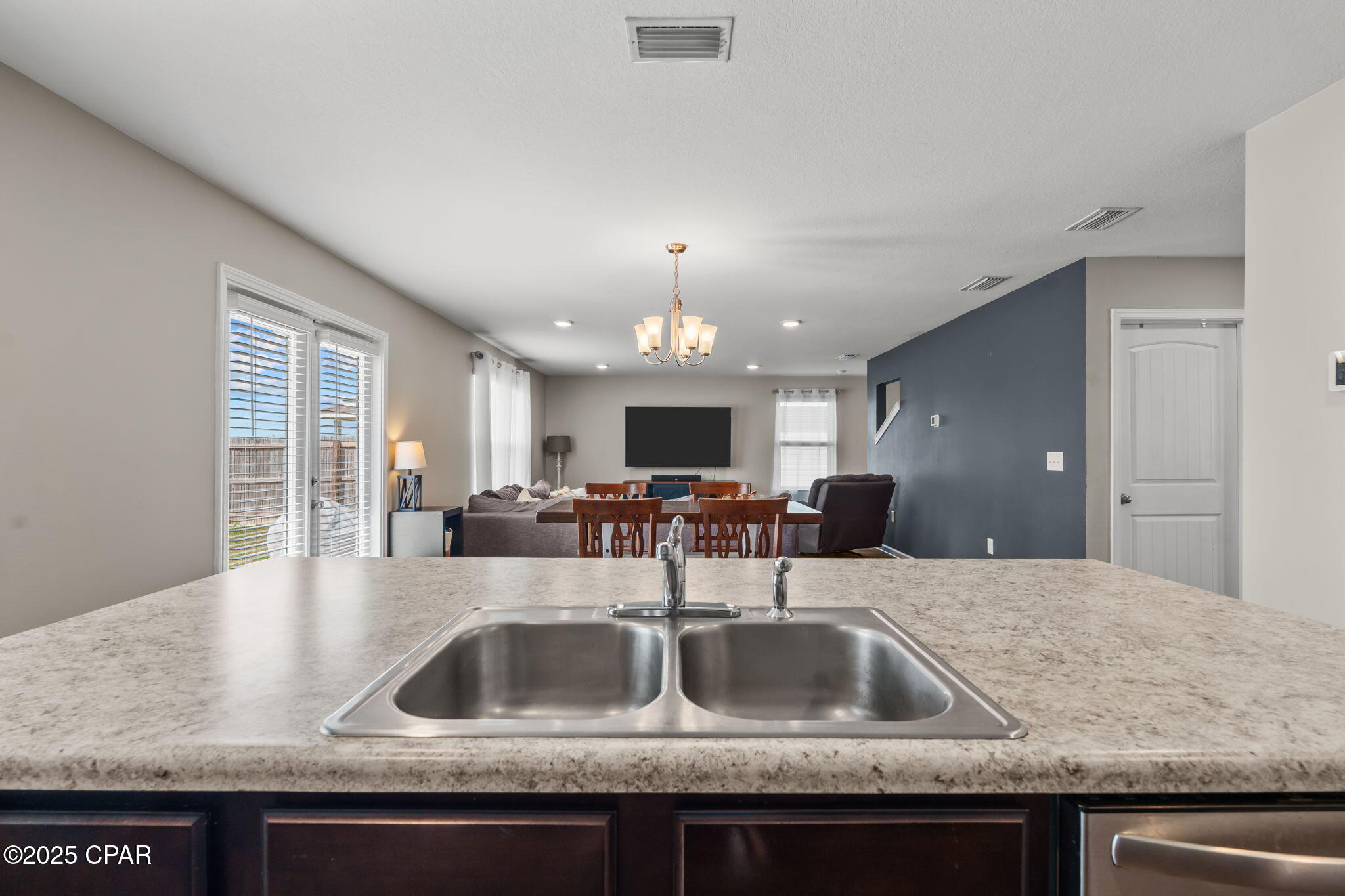 Xftr8gh3zawke4ydp_4dlrz Kg1tpra8q3aprgbfuw8