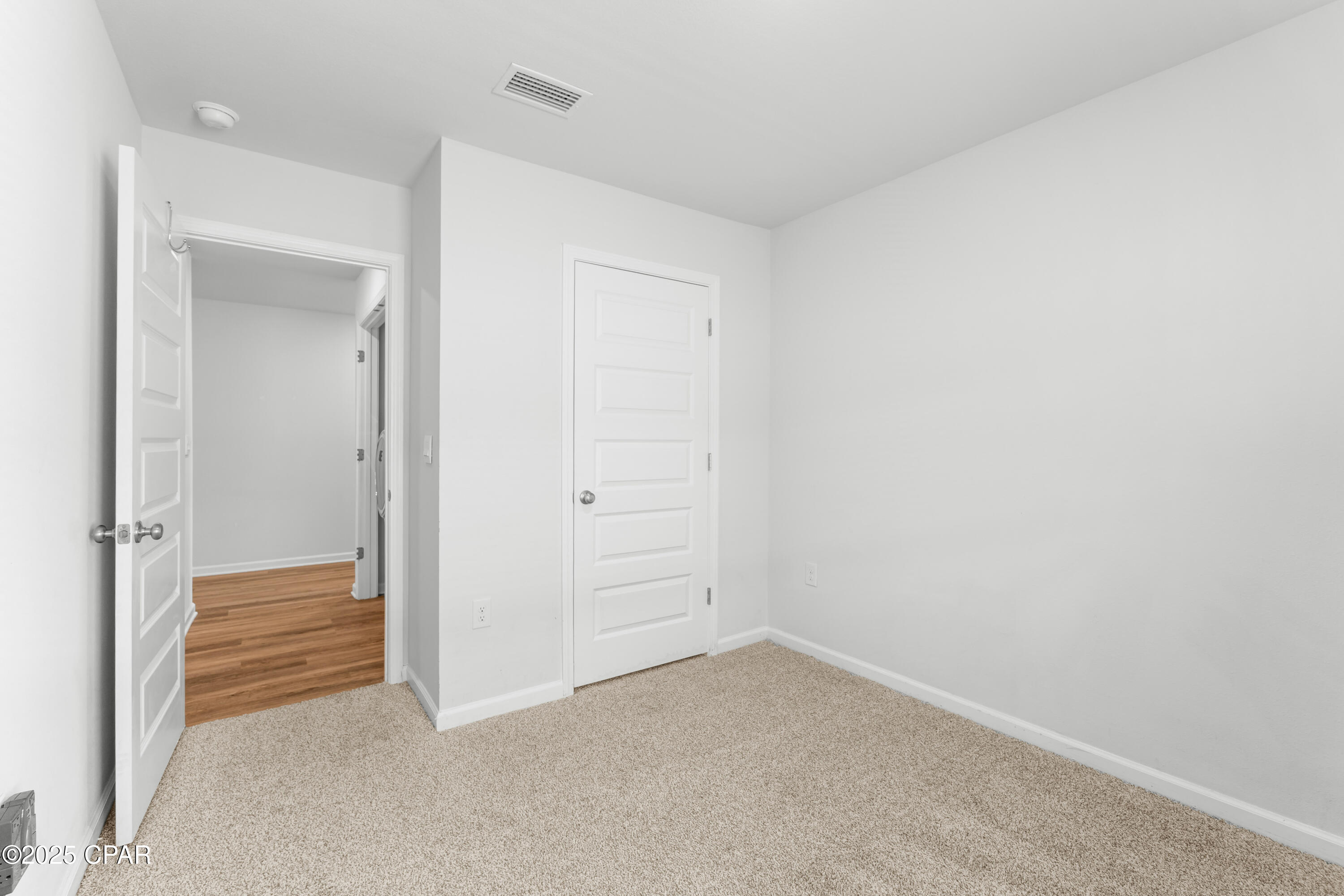 Vyrjiz915r_3plelztansglcloh2q1j4p7uogkirm5o