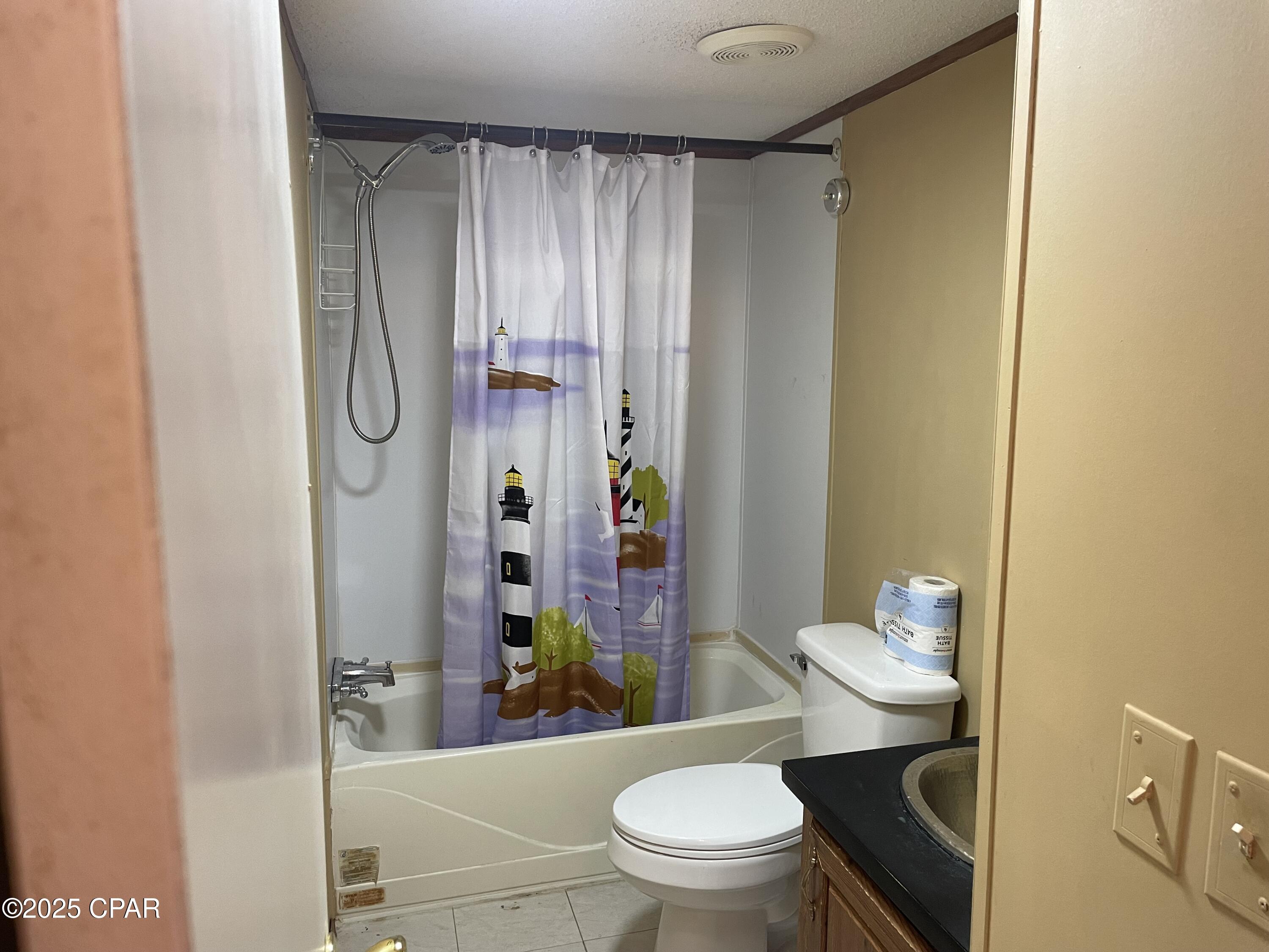 Ounwhvz7qxru3v2fwdnhjwv2a6i9_4_ypikbuw 5saq