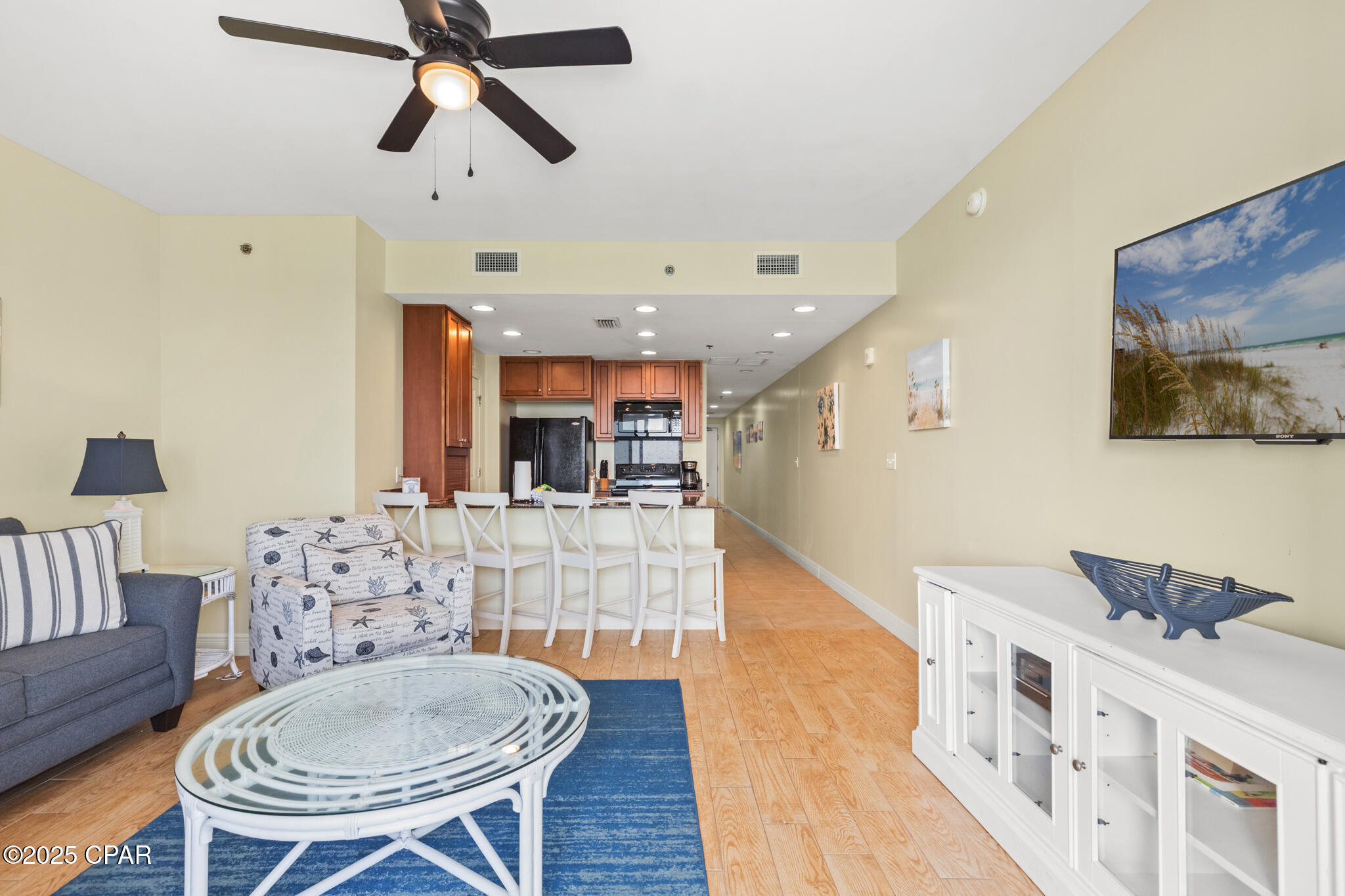 Xtuygbuytla16hclru_ln28rolmkblvjp23mnpi0veg