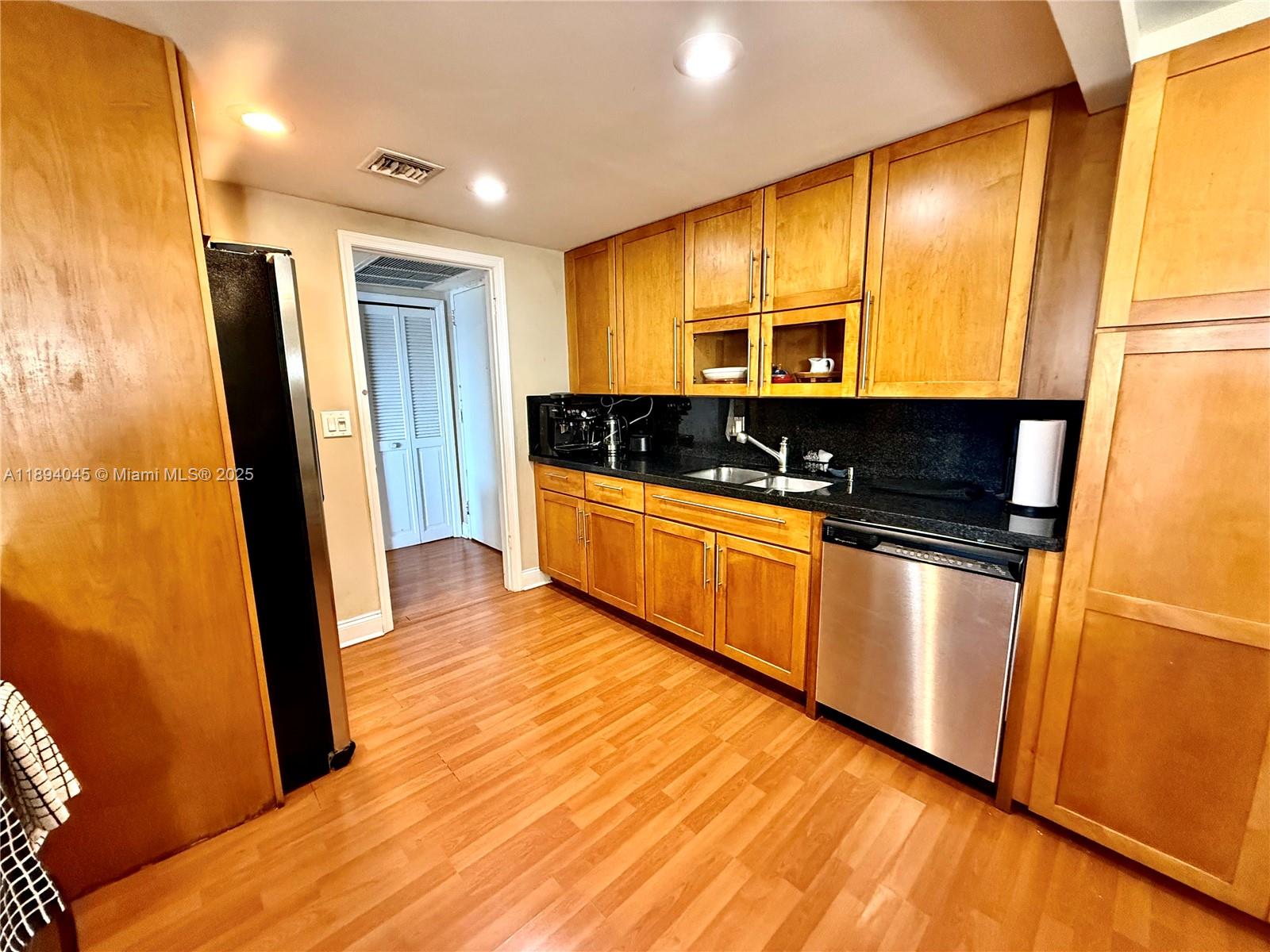 Property photo # 7