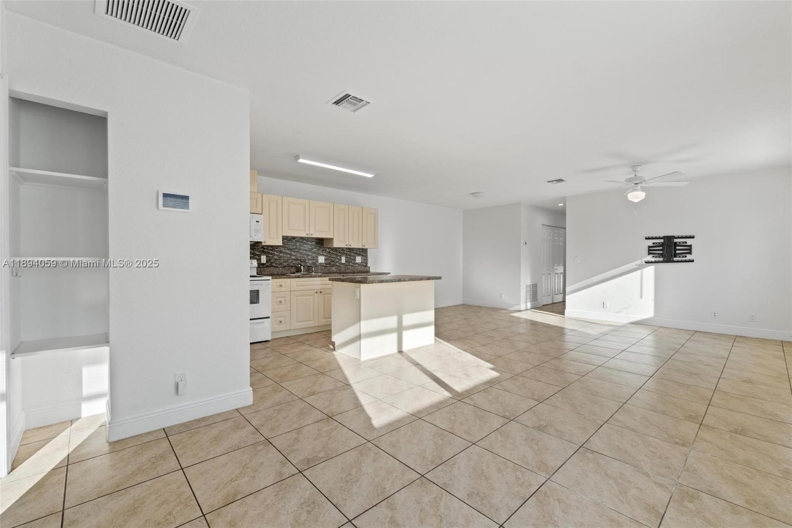 Property photo # 2