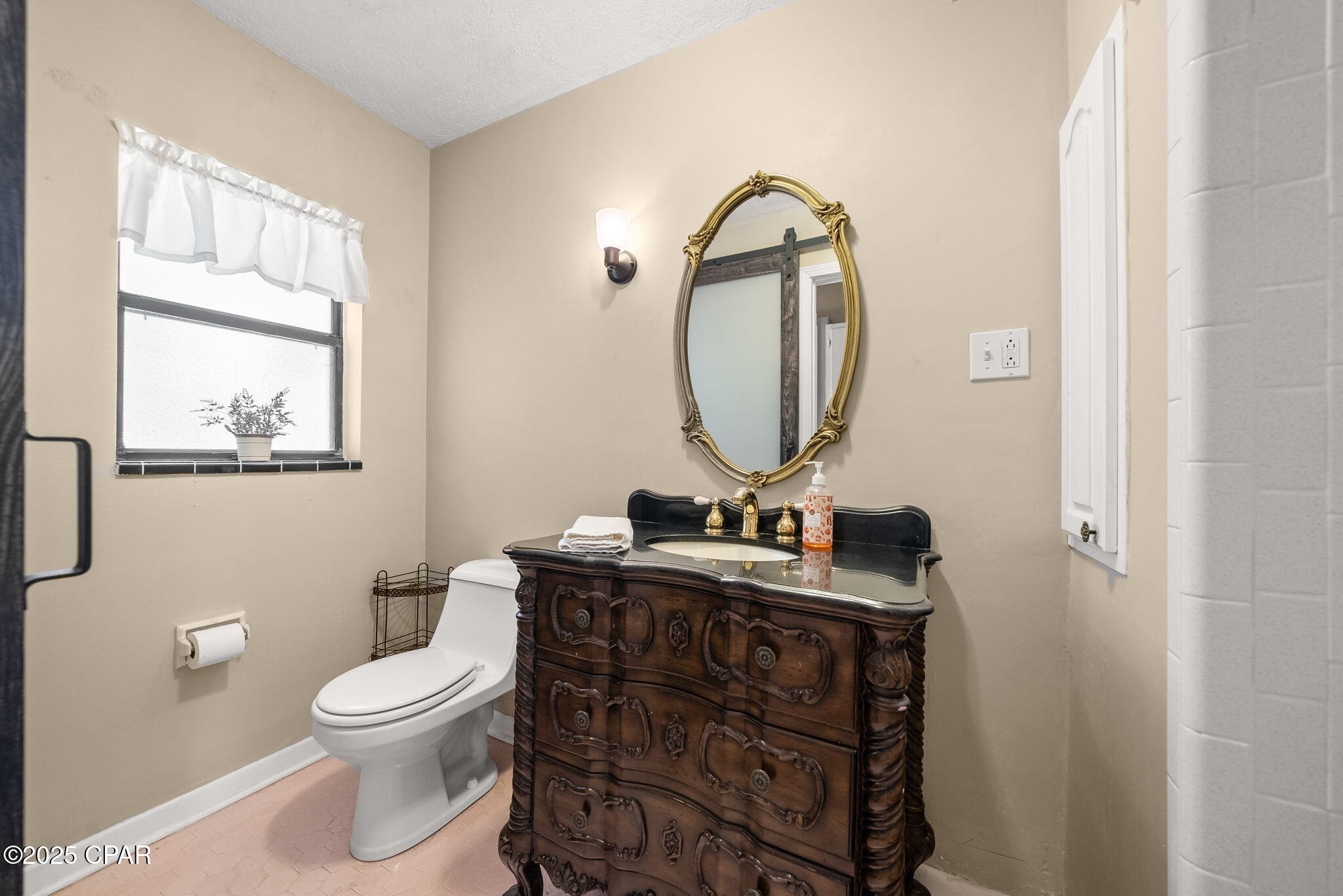 Tuun5eojlcnoy8busp8lpgdxmzsrcexbz1_fg8f4e30