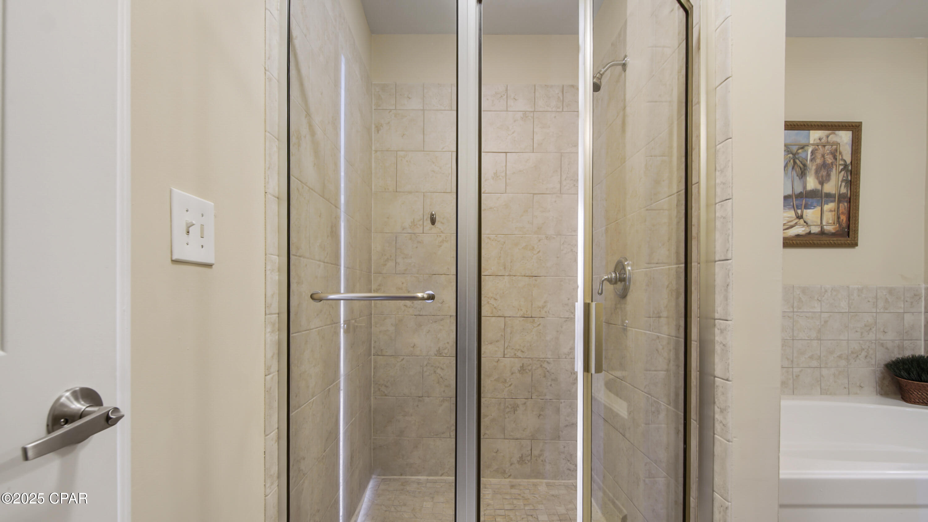 Acc2yutcym4cuigvvfxjtkfna_mrjr32b7fwkm9a8mw