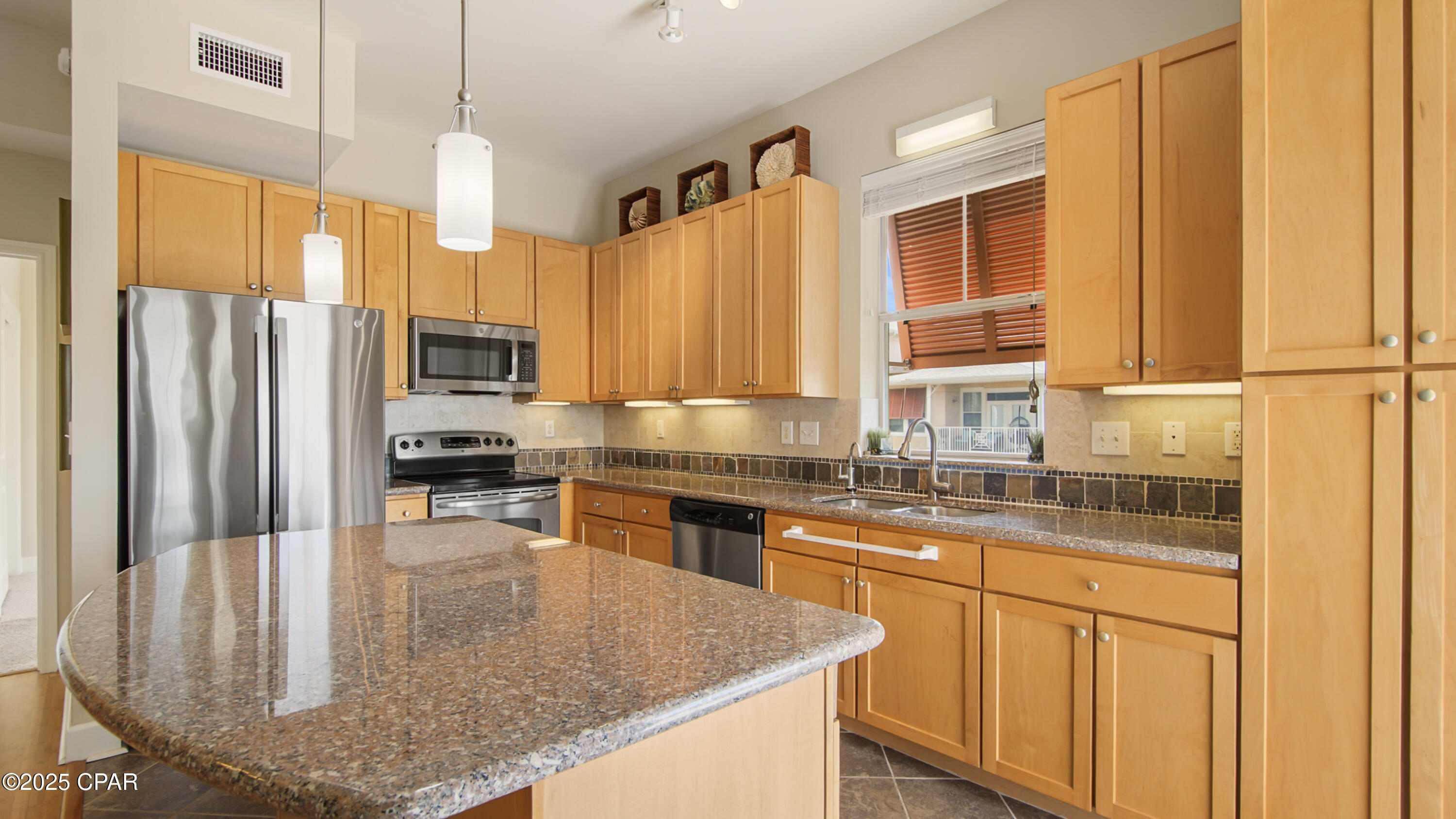 Rcvpu1xuggyk6ex 4ympuhdgkqziyyagqxw0p90_kb0