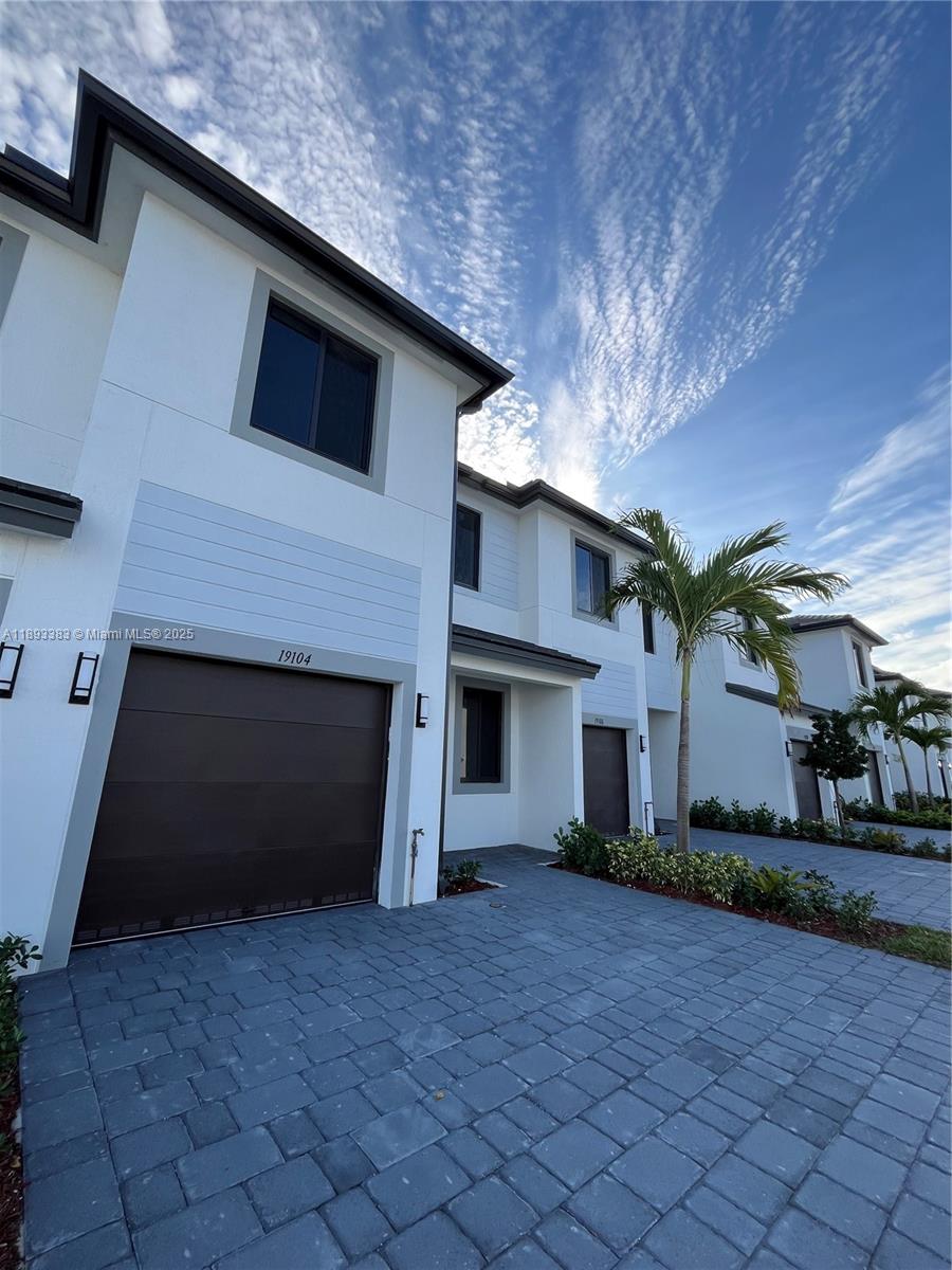 Property photo # 2