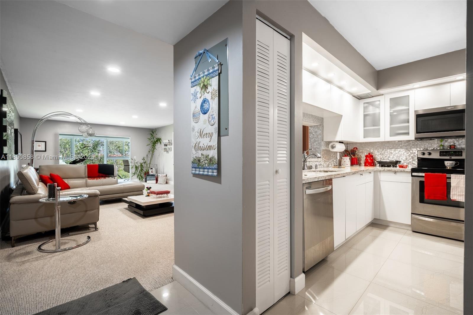 Property photo # 6