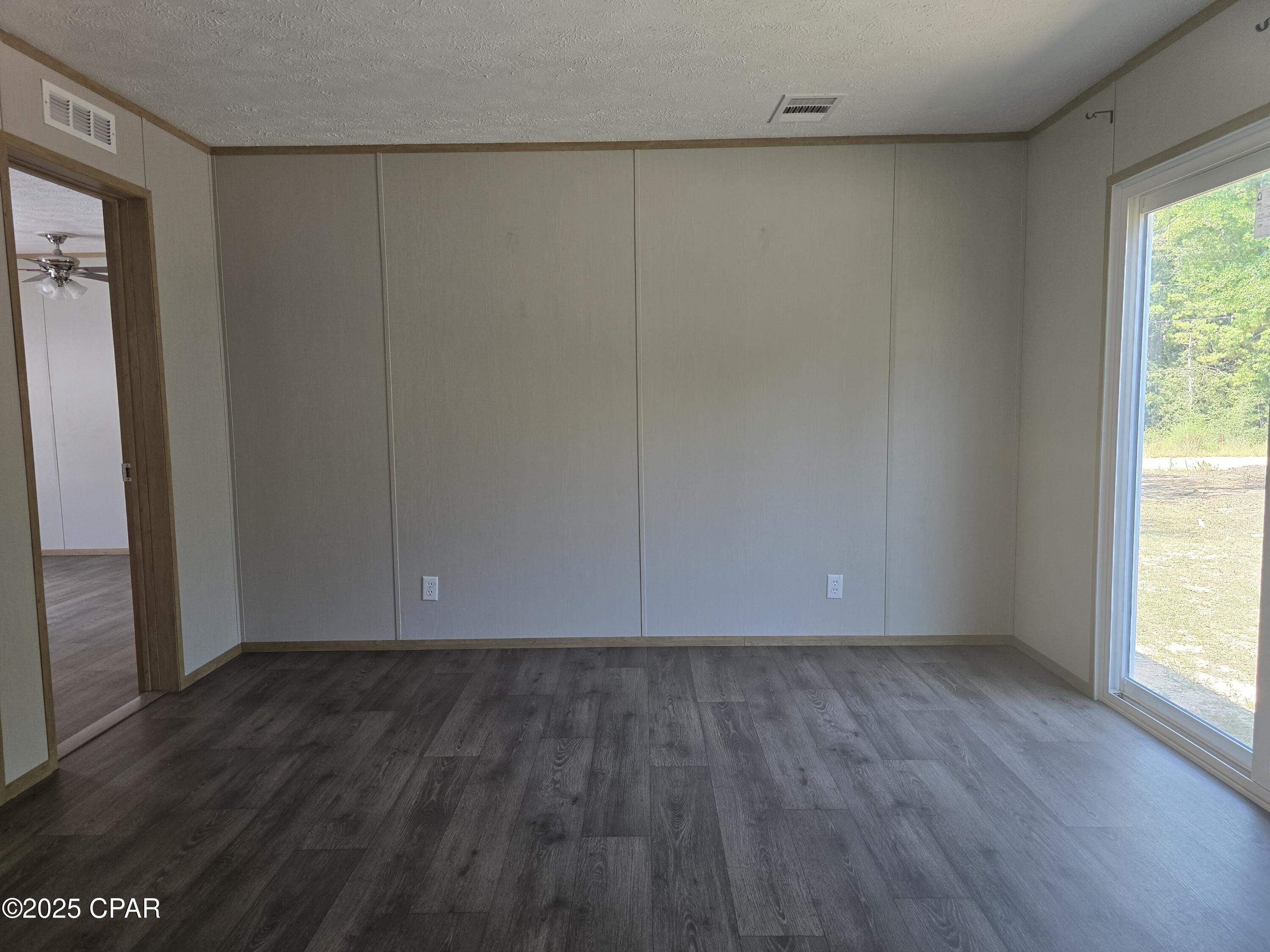 9ukborzrerzkxmw5jqgrwuyxtuinrlznt5w8yft38pi