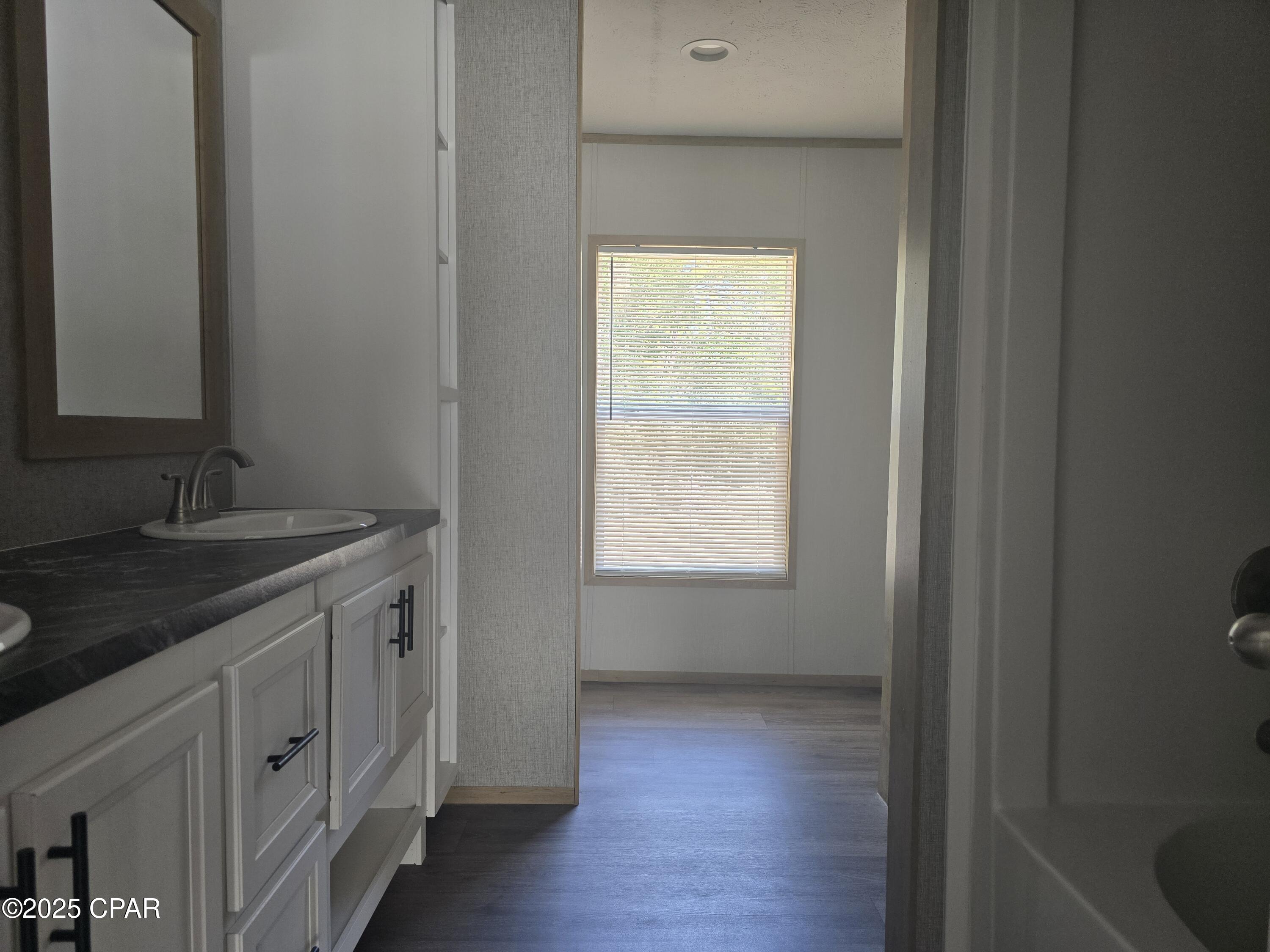 8le2c4vqr4z99xgd4nrpr39fyzxah5h3c4cnllvhzci