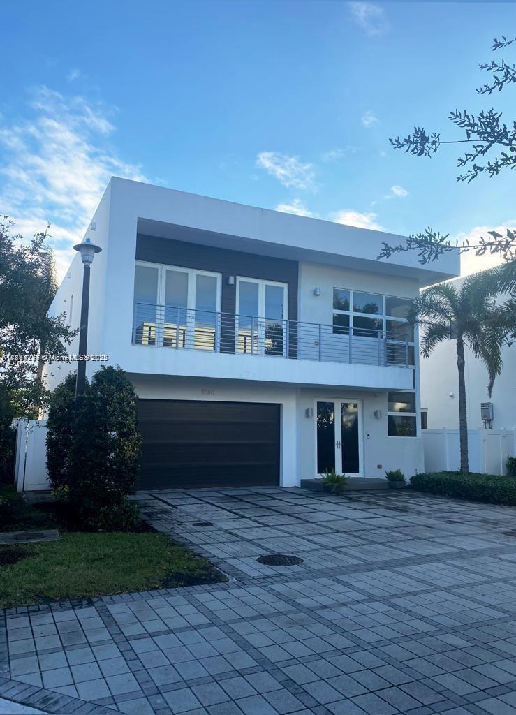 9880 74th Ter, Doral, Florida 33178