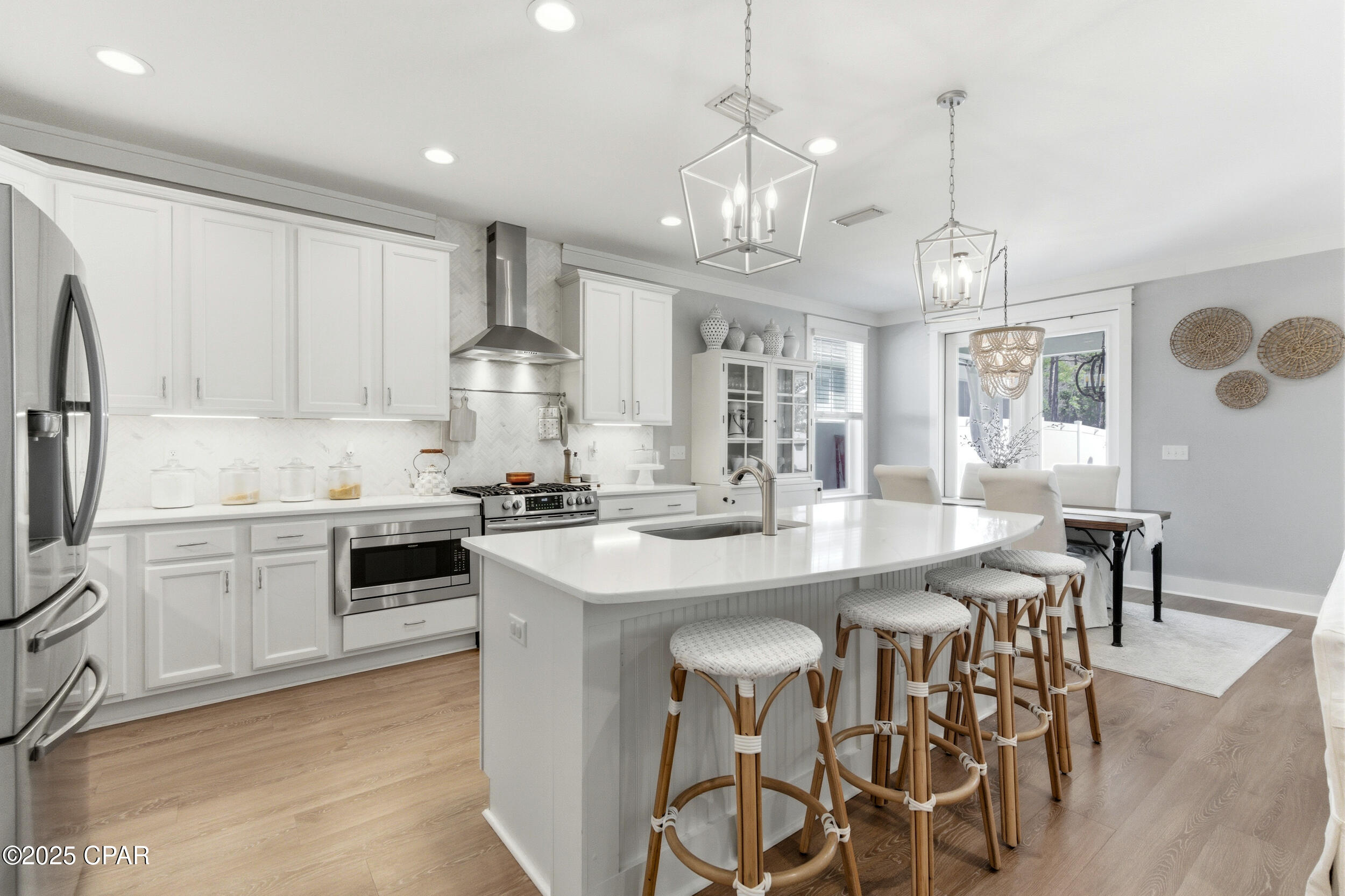 Vwqtr0ax6h_brss2y_x8ey C6finveue8uxmqsc0rce