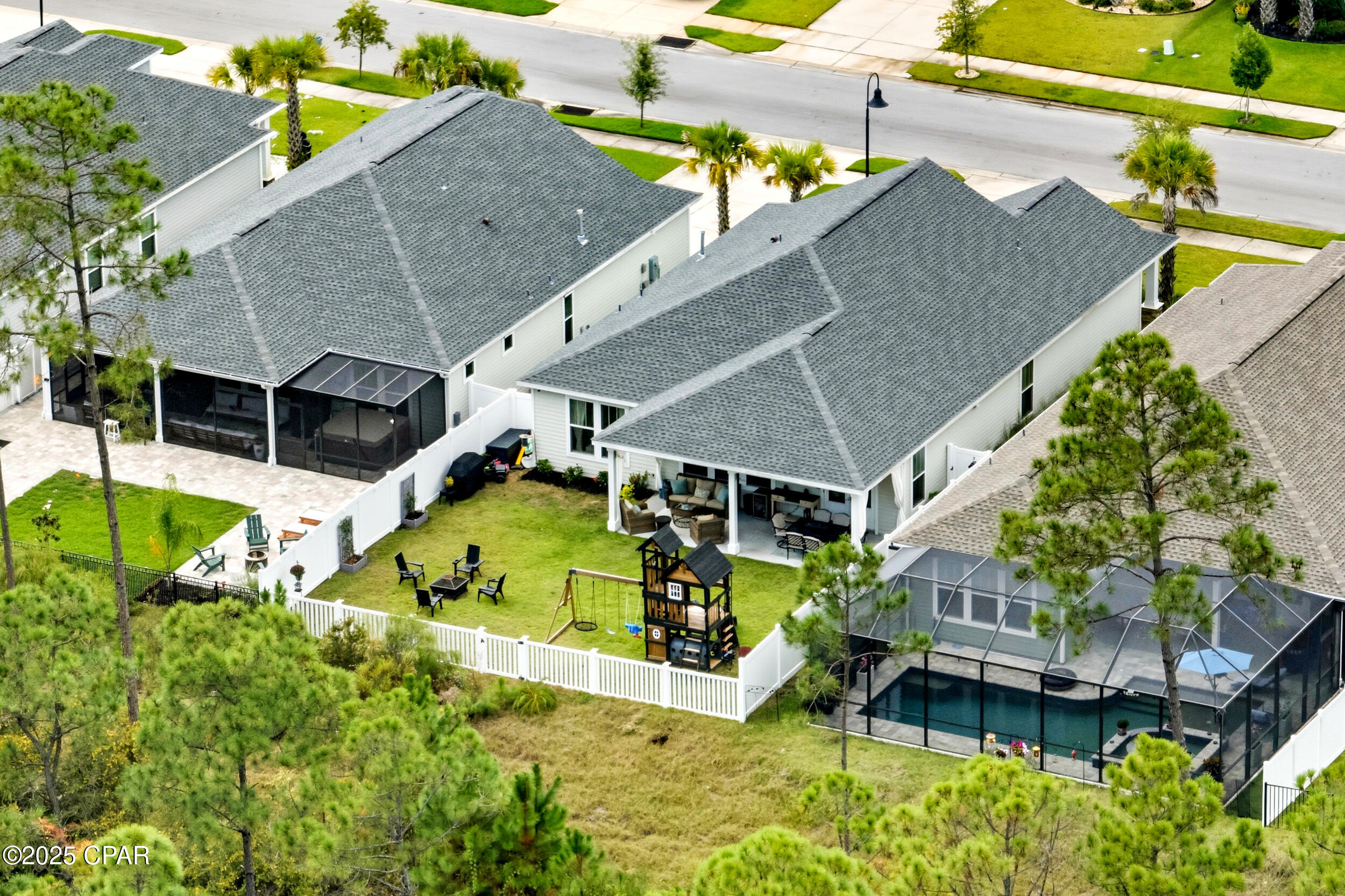 1crwwihgaqyn 3z Lyjncw0g43az4f8oukqz9nkncfw