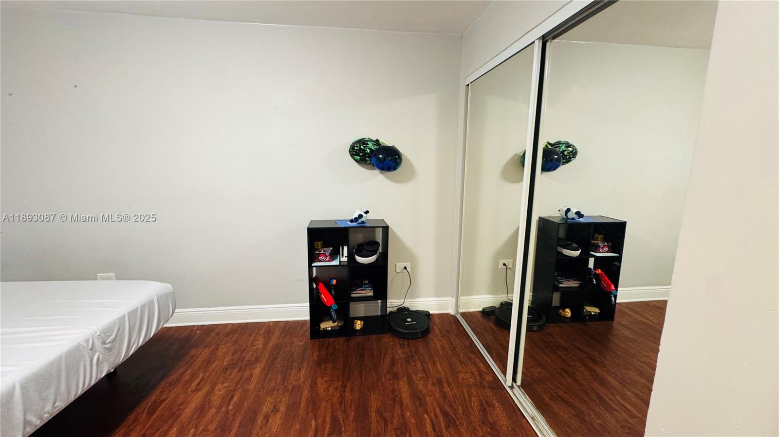 Property photo # 9