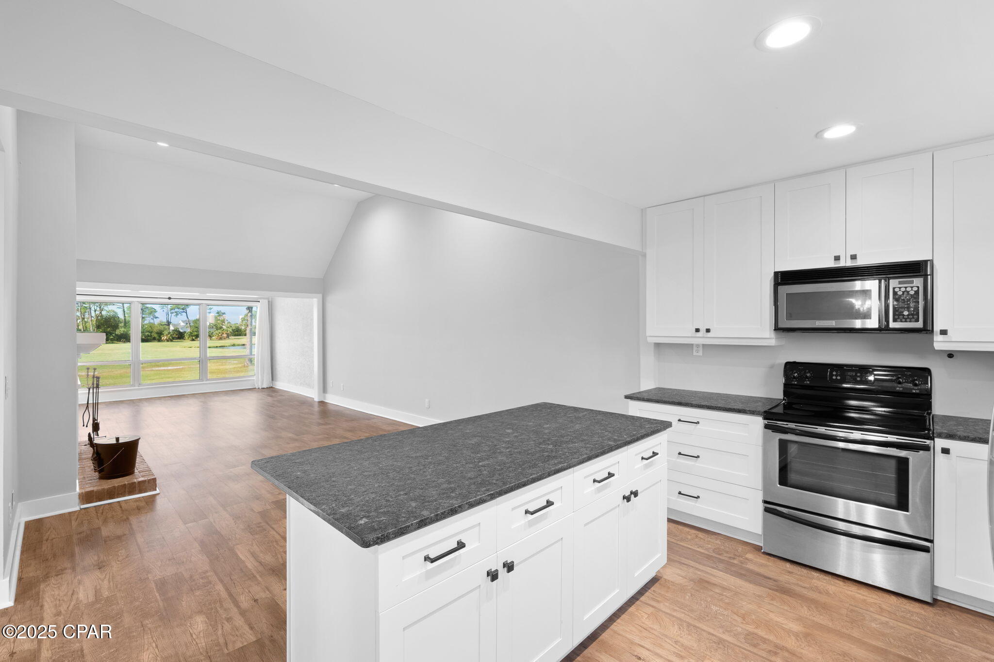 27maz8zbdxgycr6t64 Mdv6cy6y_61igit1qlpxsqcm