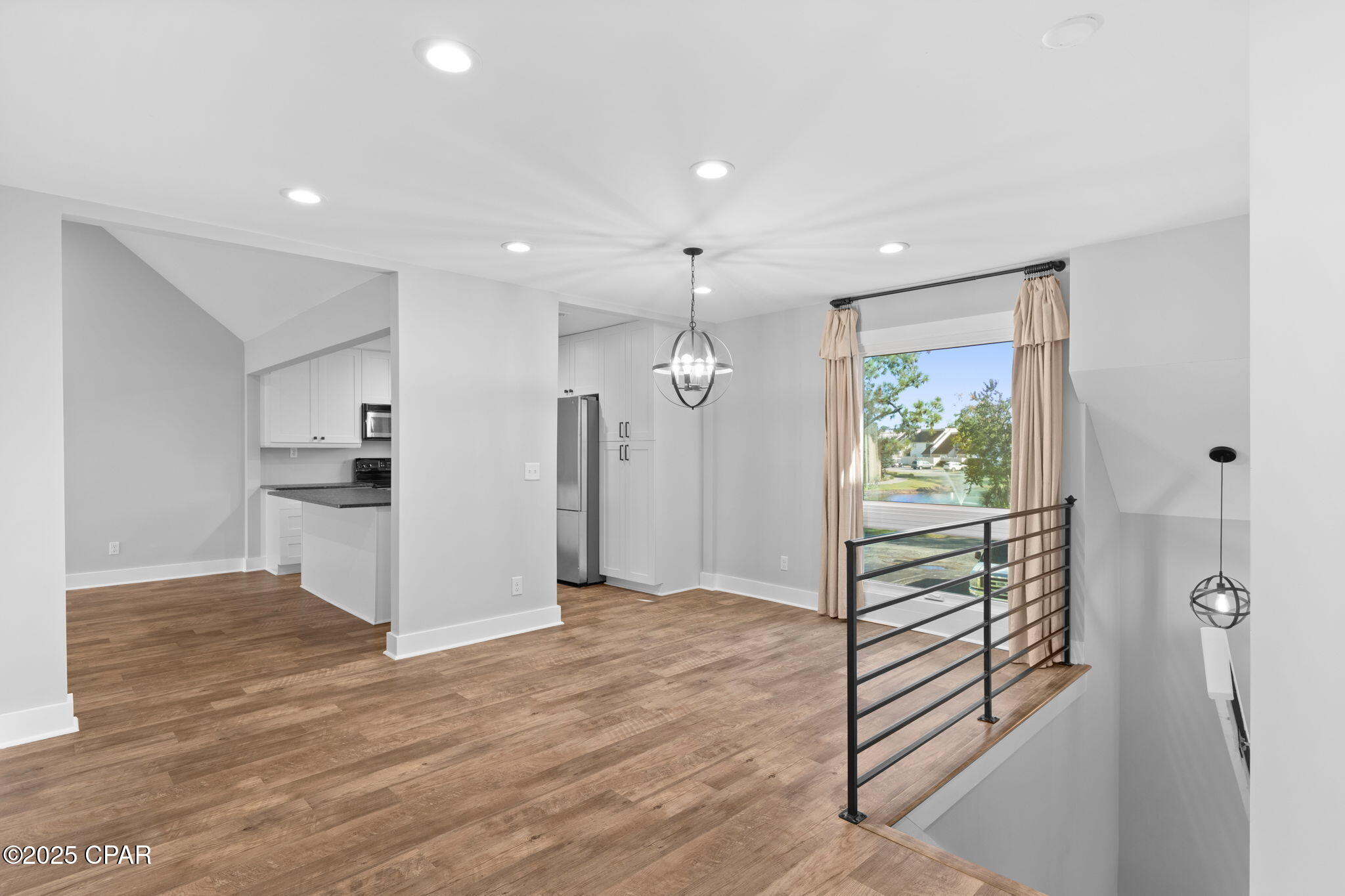 R4rh1bvpu 2k0s8wpg8a3r9fabqjcisnd59rxc5u8fk