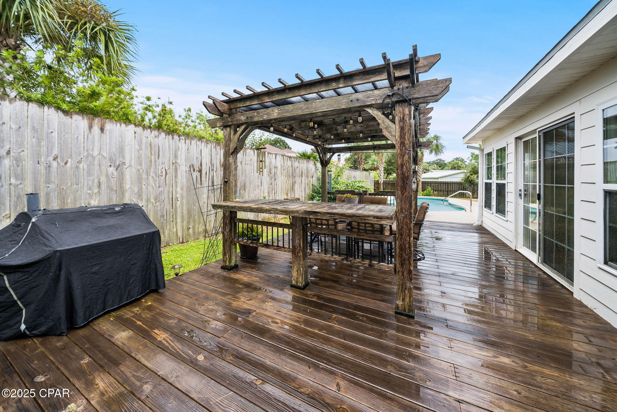 Slfr2a7dthtk8q8u6jg8urqvzo_m Ndbwbgjiigut7e