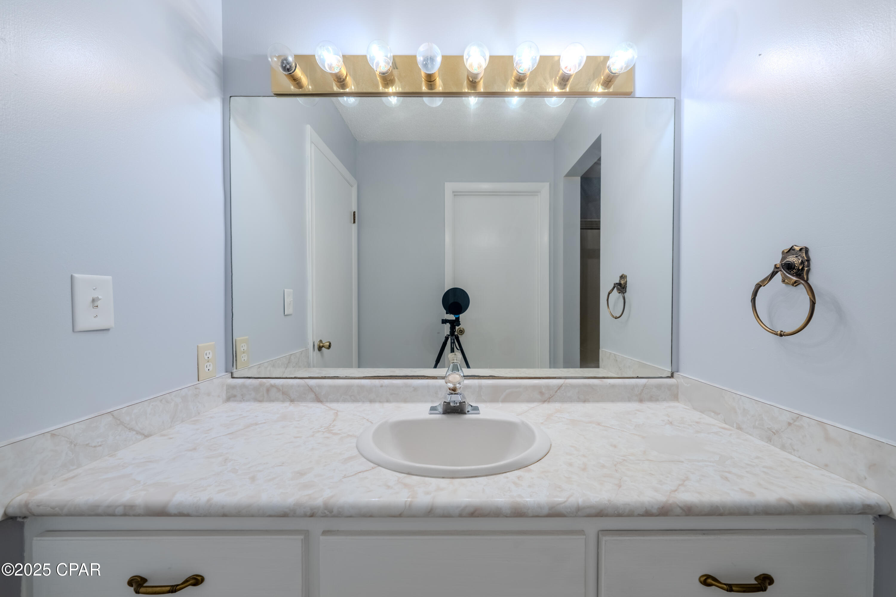 R Rztr1xa3m9bdt9id2mbkljqvjf6 8 0mboz5r4sbm