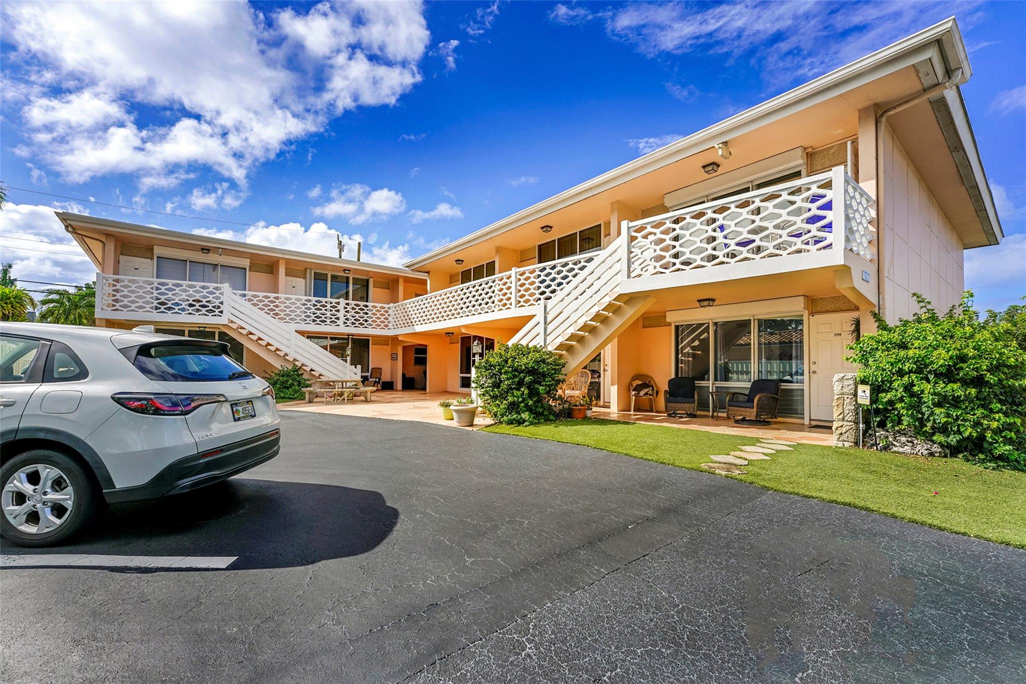 Bougainvilla 4627 Condo