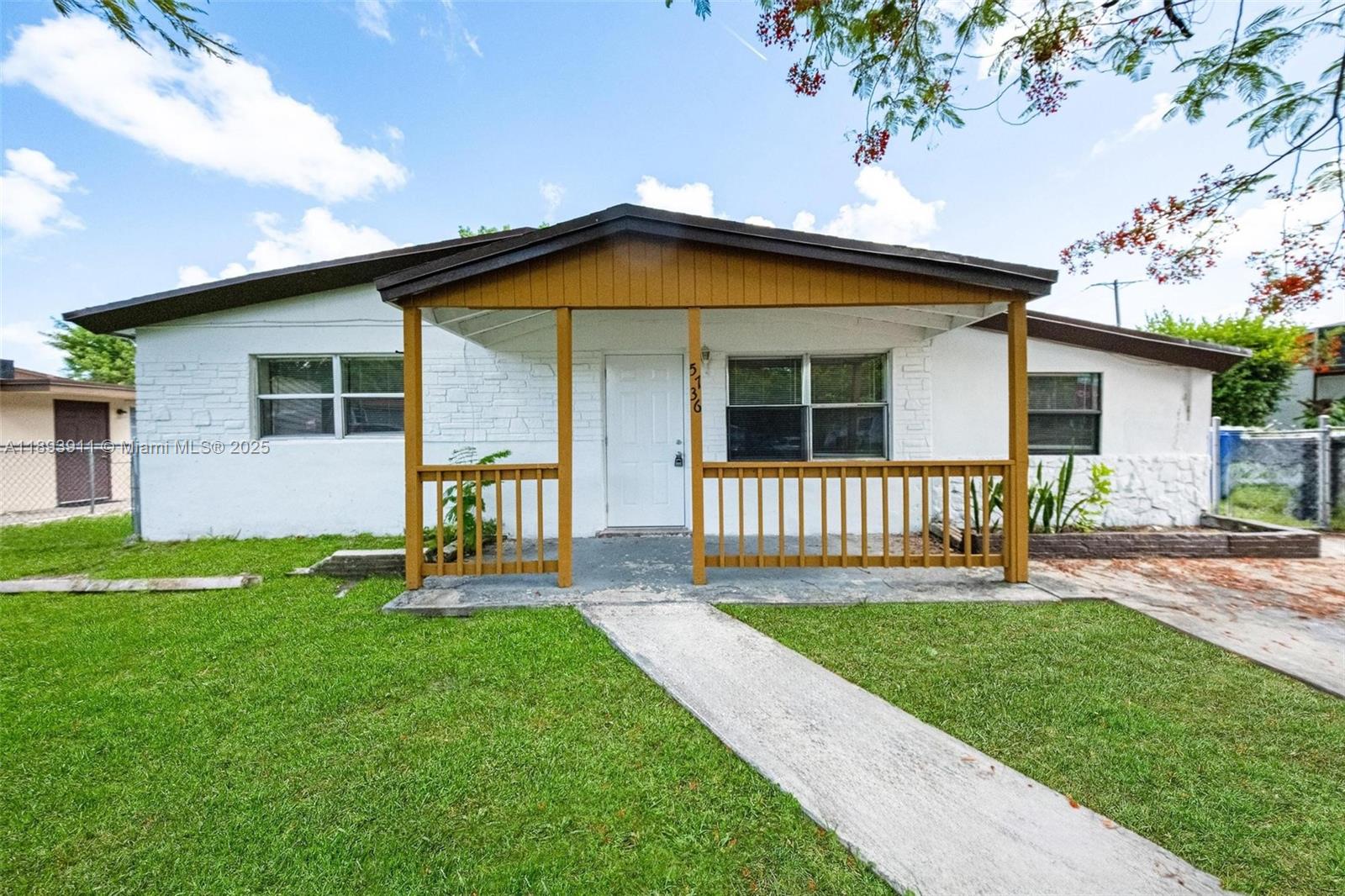 5736 Simms St, Hollywood, Florida 33021