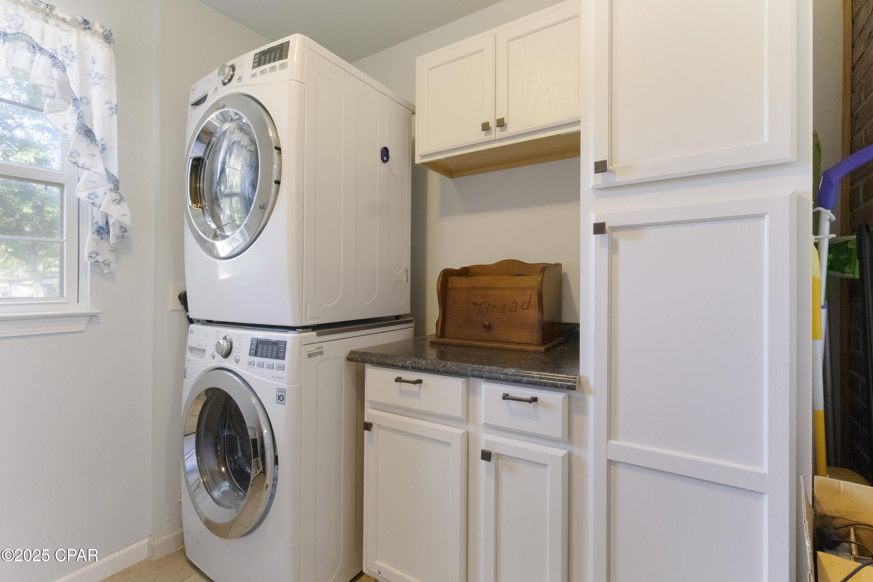 Riovto_h2x25zvkxzhz8a4s28tzeedpmqw9oyyk4kju