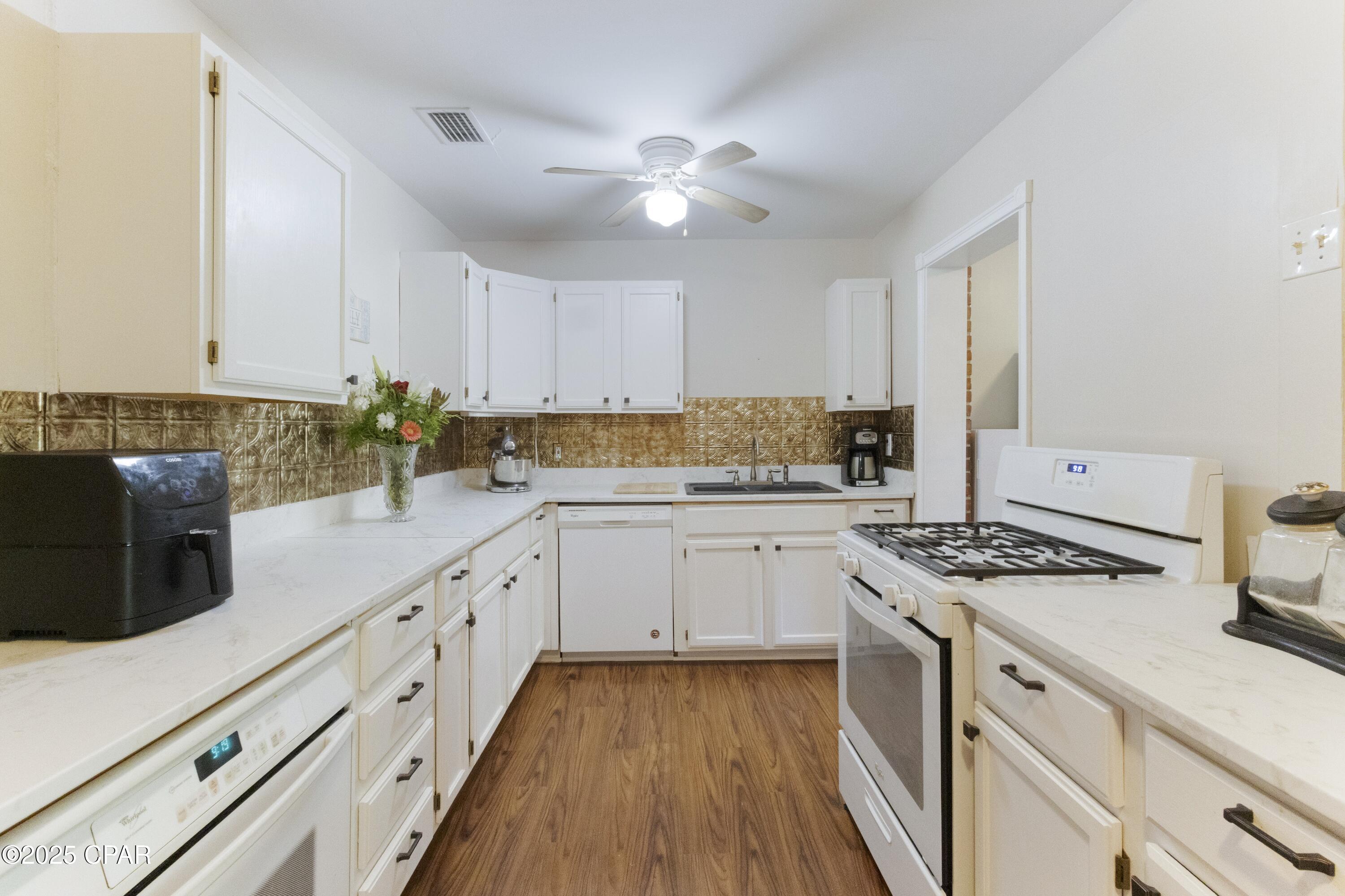 Snu7s3xf5yjej6c71tgggkj_6waybubpeosdpendvzu