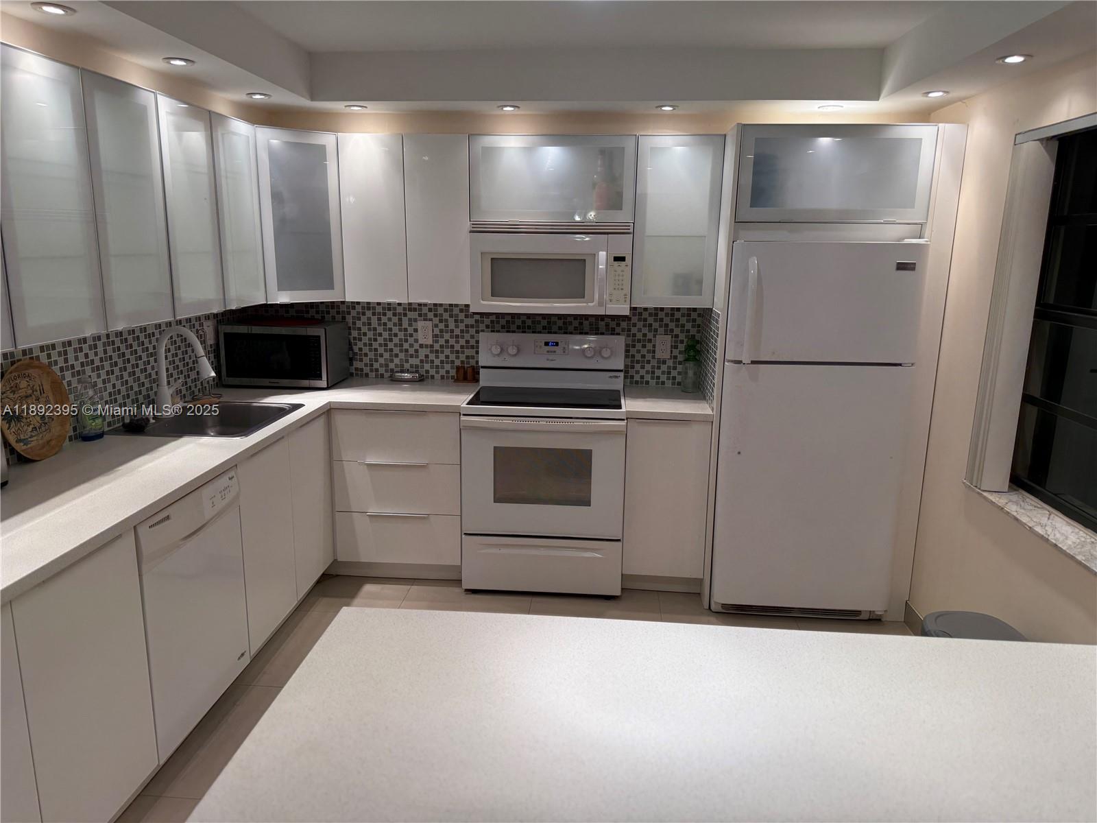 Kings Point Capri Condos