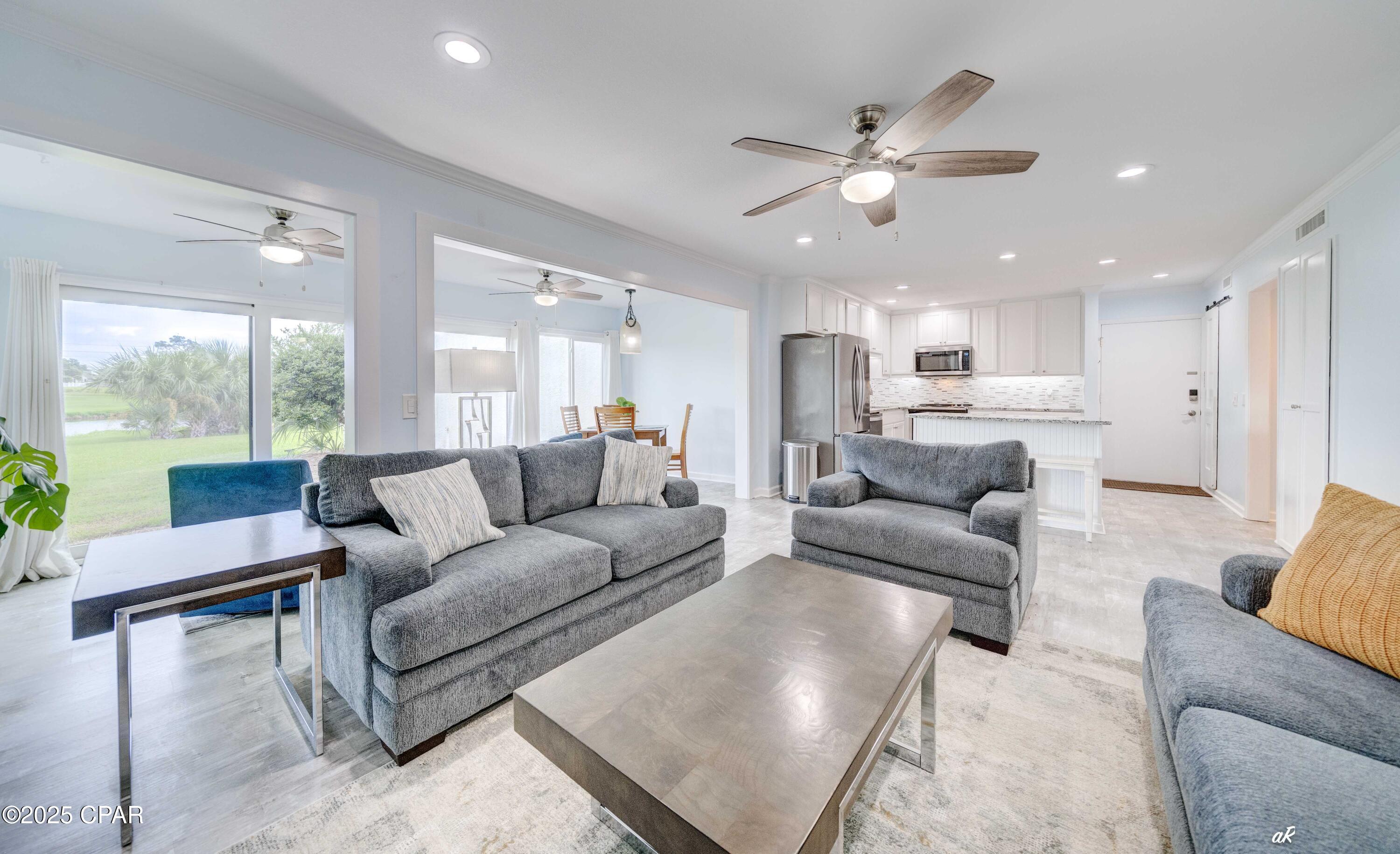 Kwt8dw7zkm8fbnyvp Uswaqajk_vaq7ny1q Nnakrri