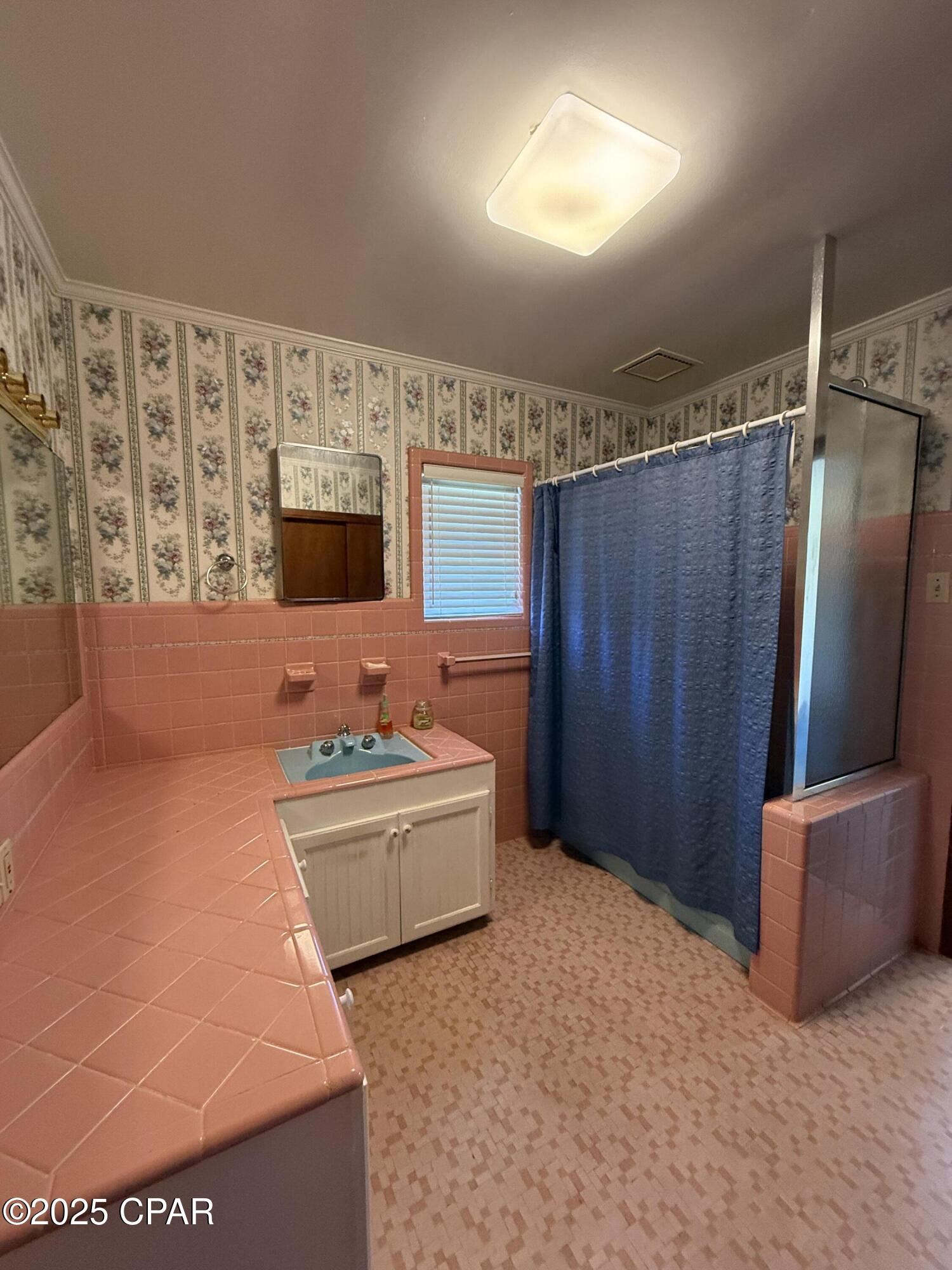 Rhpode8oxvebdwkgknkvjvviits Hmbvbhzjon3cune