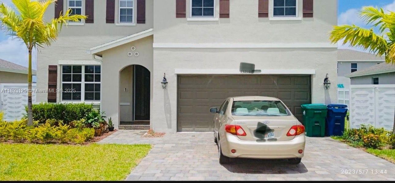 Tenant-occupied; DO NOT DISTURB. To schedule a showing, please contact the listing agent.
Availability: Nov 1 (after approval & lease execution).
Owner criteria: application [link/attachment], ID, POI (last 2–3 paystubs or bank statements), credit & background.
Deposits: 1st + last + security
HOA: No.
Submit one PDF with app, POI, ID, credit, background, and CTC. [12-month] minimum.