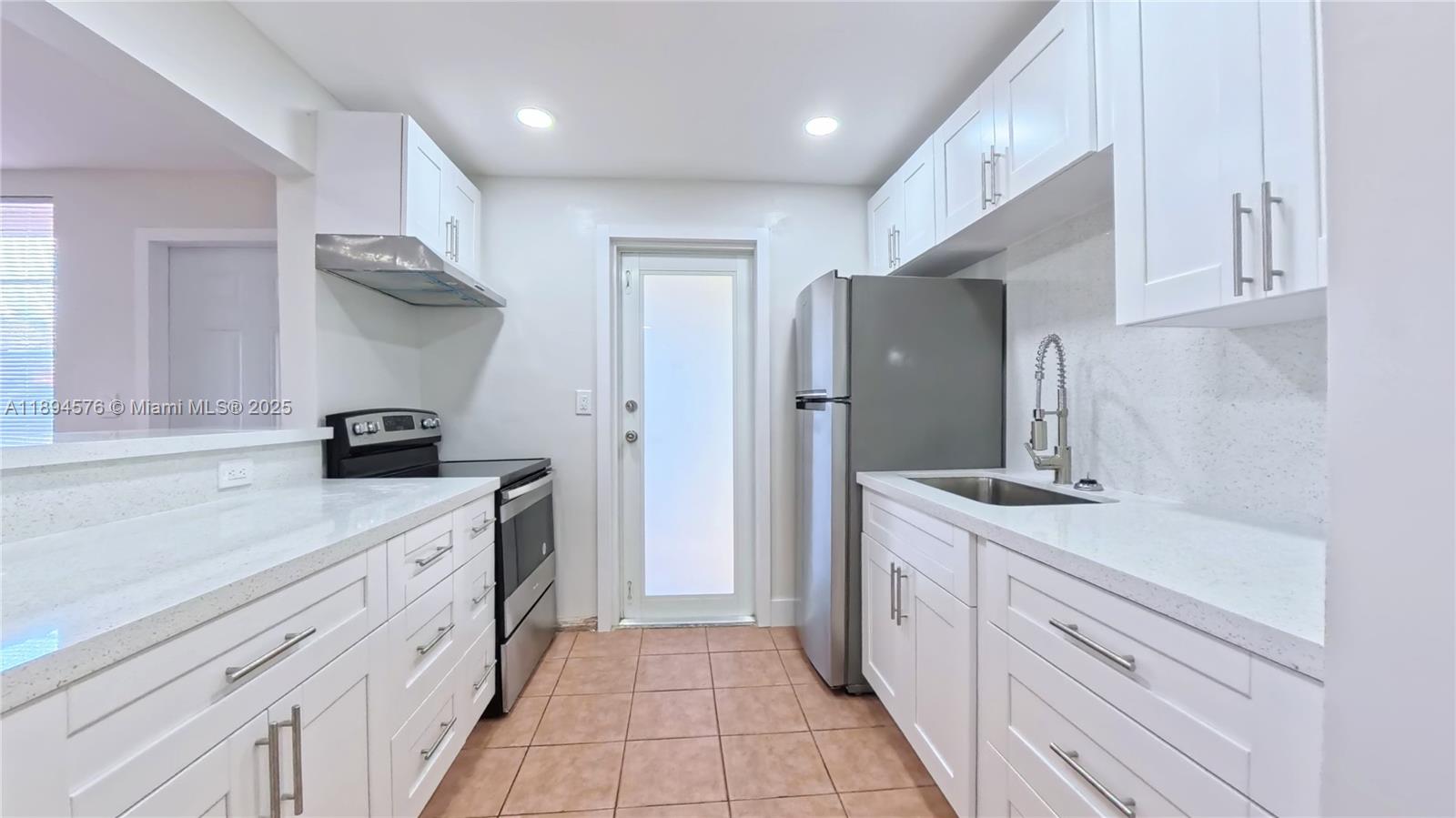 Property photo # 4