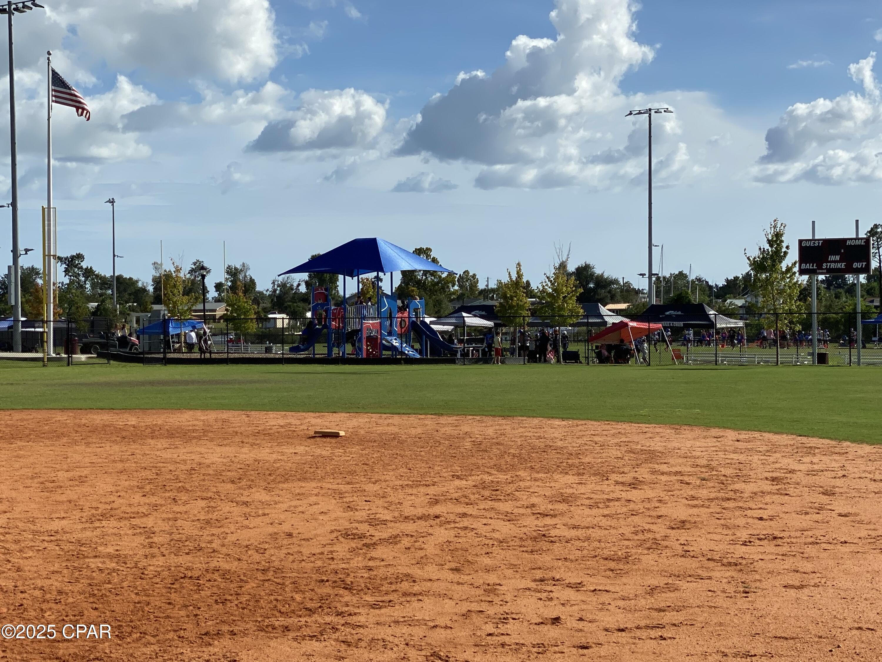 Image 24 For 421 Viola Avenue