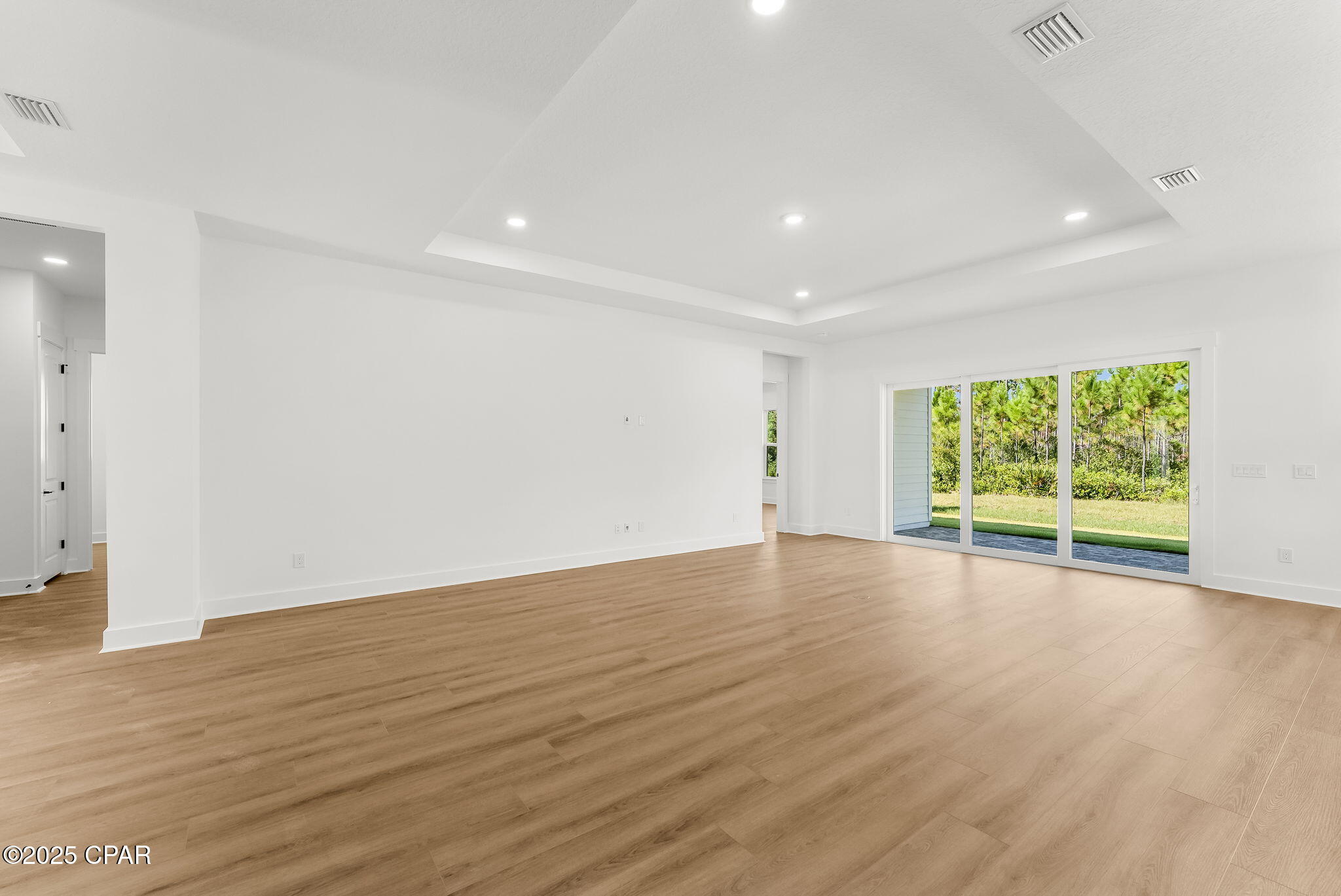 Y_uar Oz7h 3fxfelxvj6z2bsym_3dtbdd2qyjzztxa