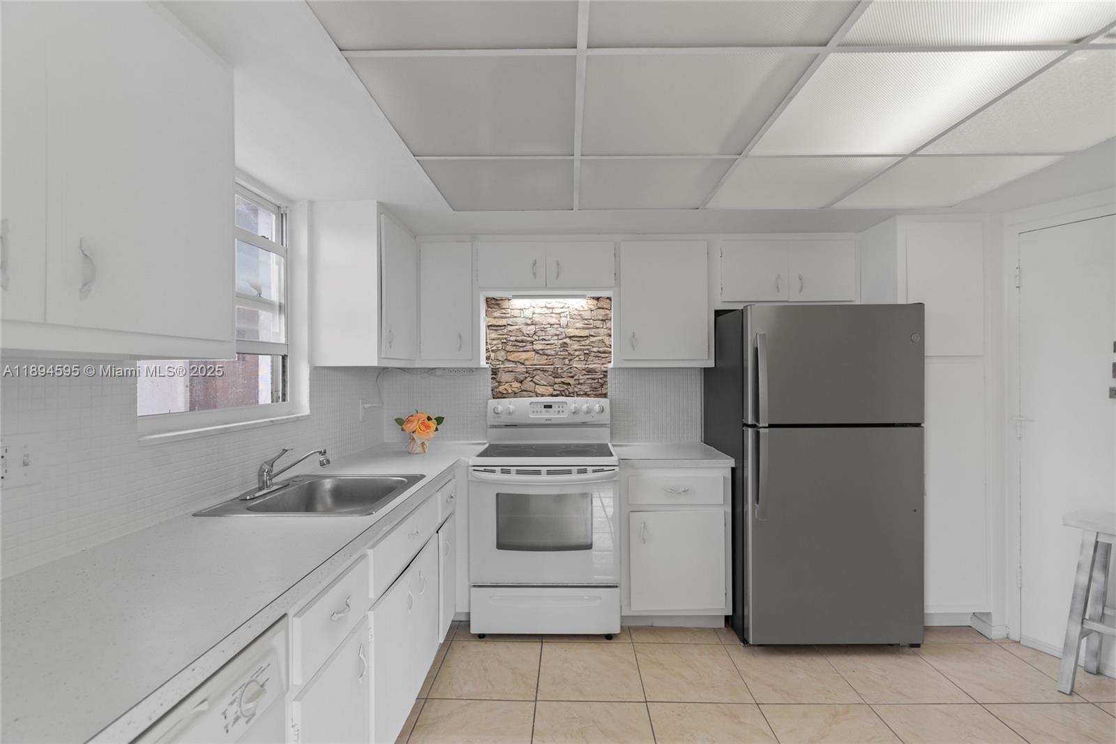 Property photo # 7