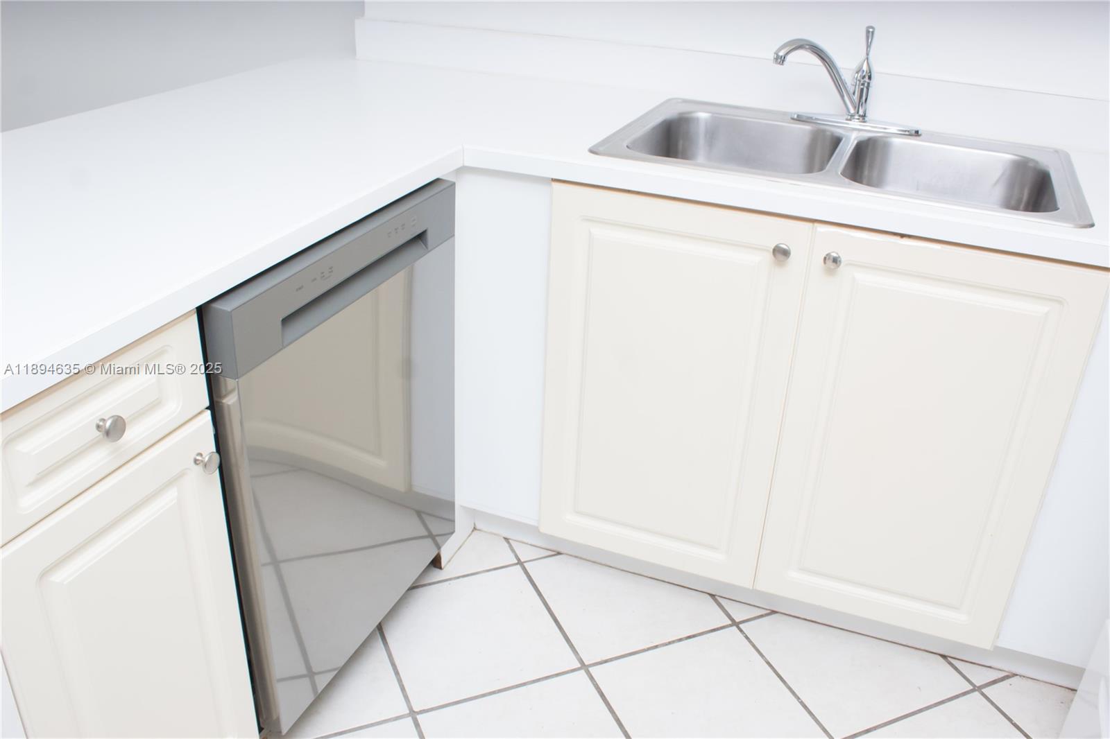 Property photo # 2