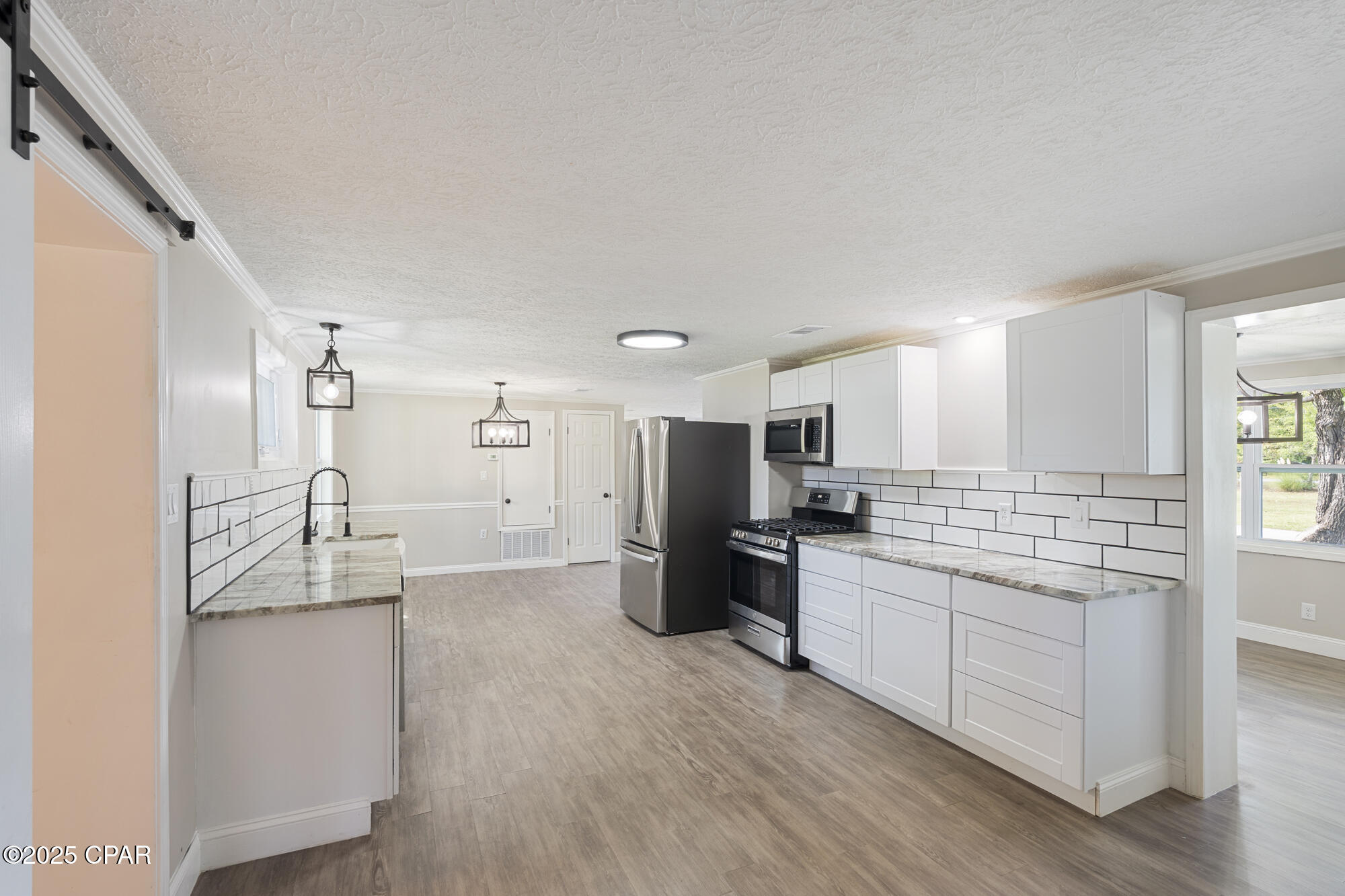 Svyneoor4vx5fvffdmwnwxfp0bzjfwto2z79g8fqz3q