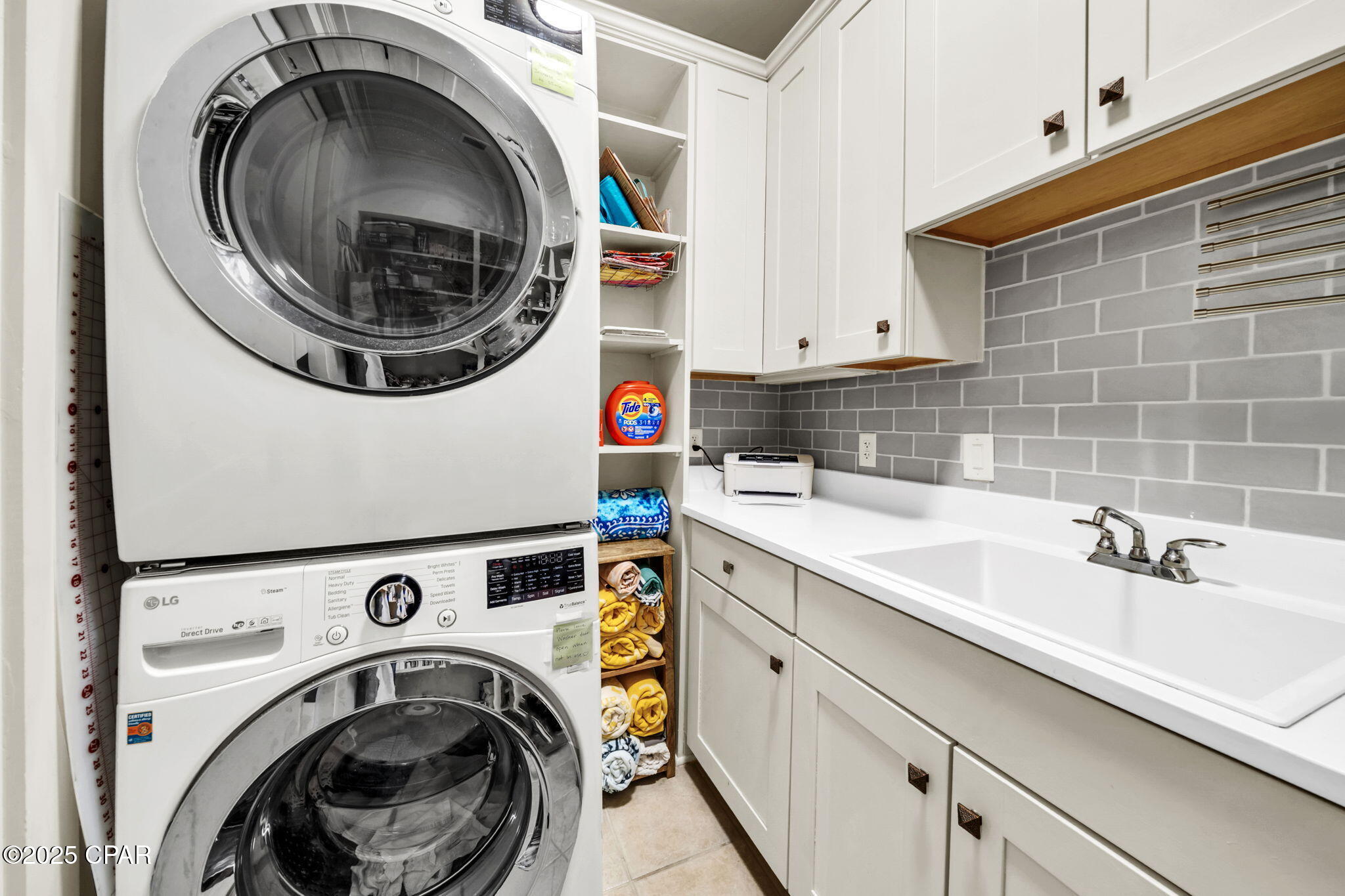 1p F9chkxqw8nwu6lq_mkvykixjspkcwj6nyuxaku04