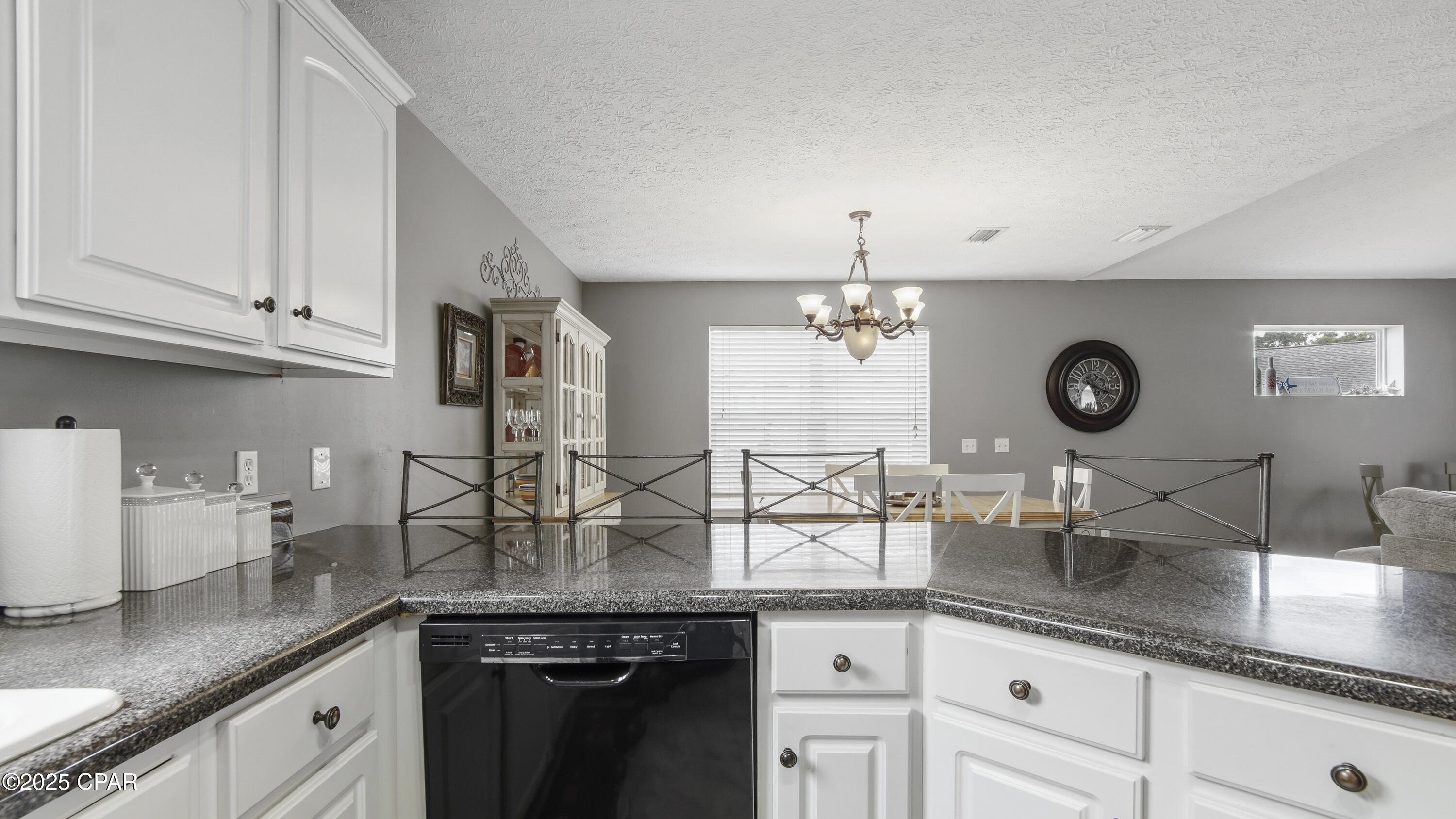 Gnmq6ebaph_2u4lxch65sgbrumpbso0ryzarllovokk