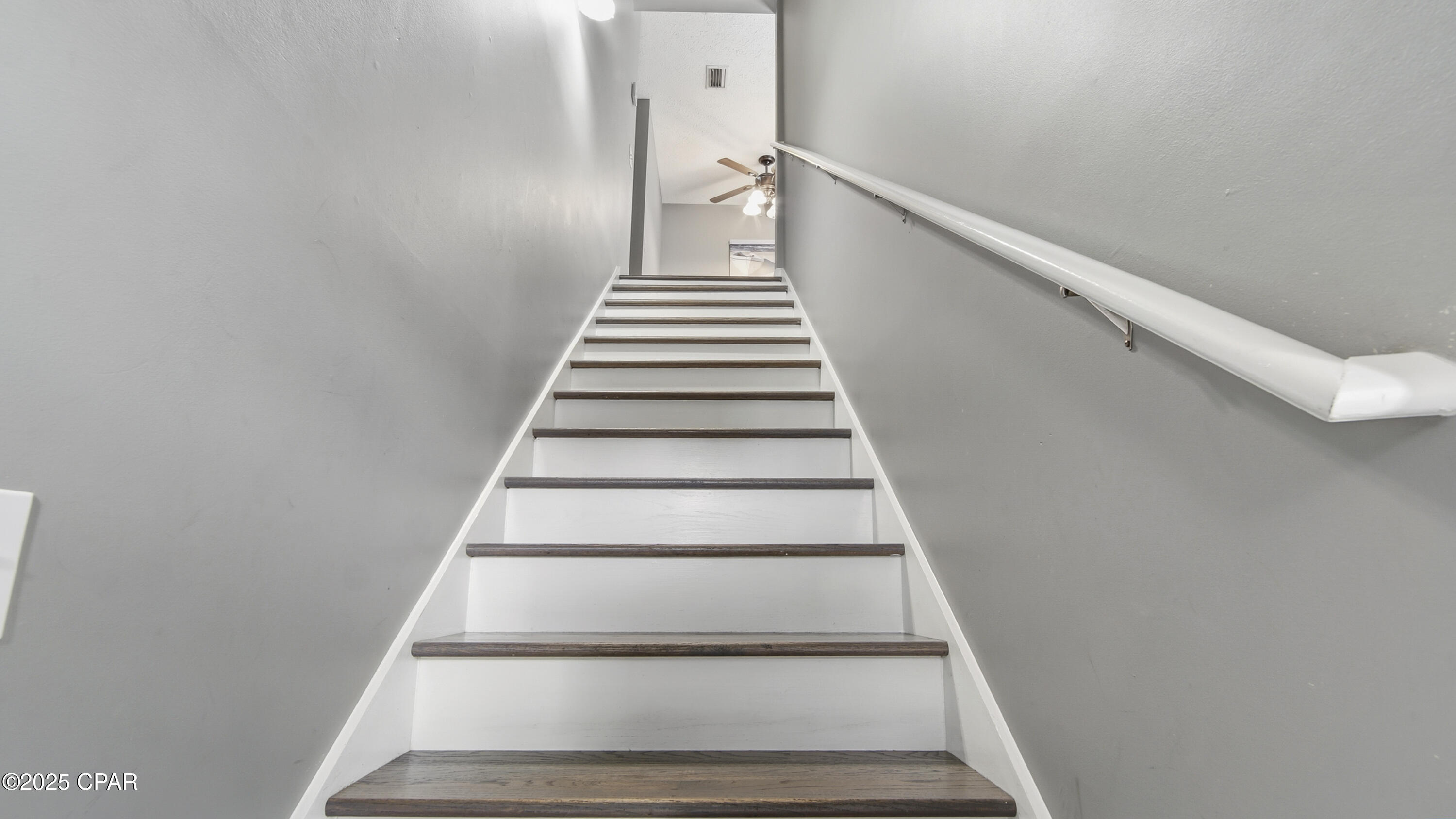 0h0sqkv51j8 1t 0ncltlchdsvavw04khrbhzgpmxog