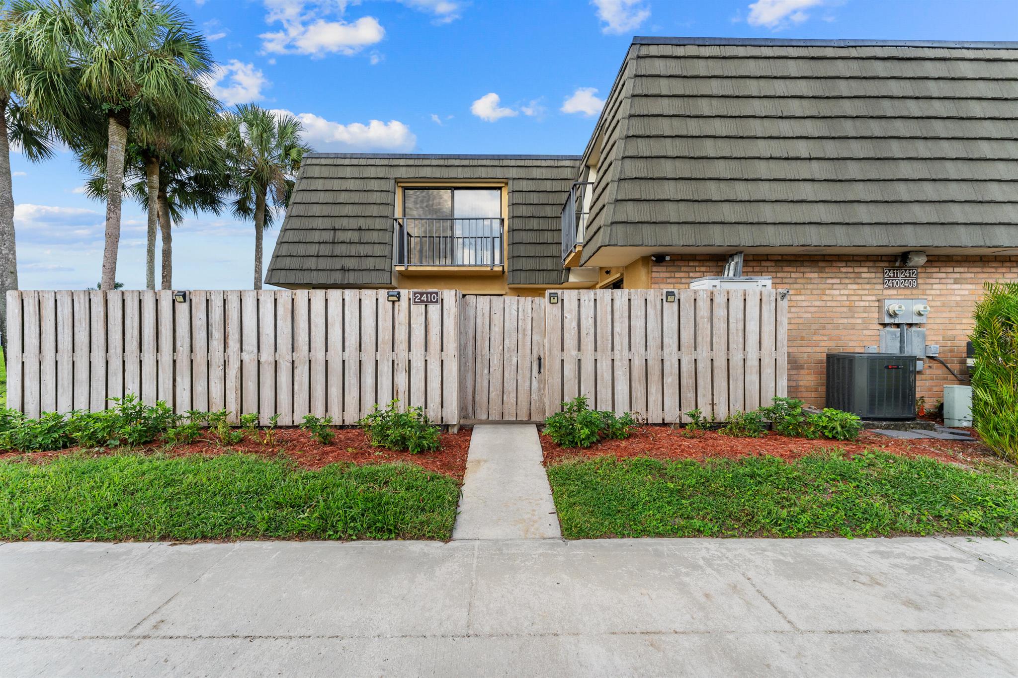 Village Of Sandalwood Lak