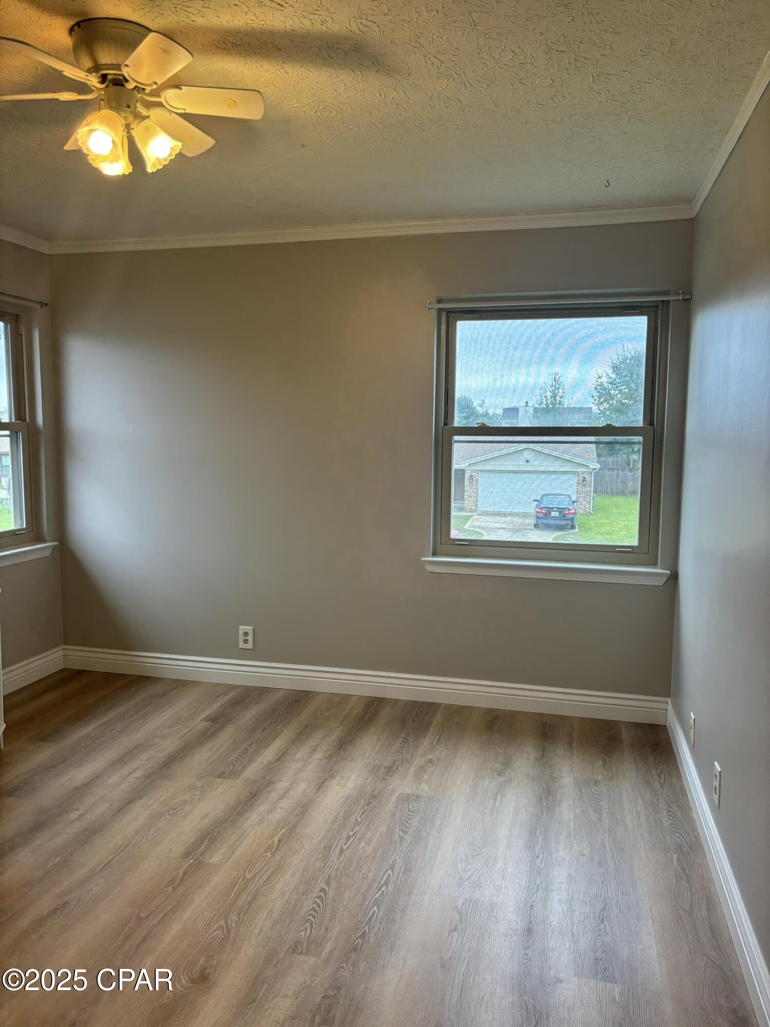 Image 11 For 1520 Belmont Boulevard