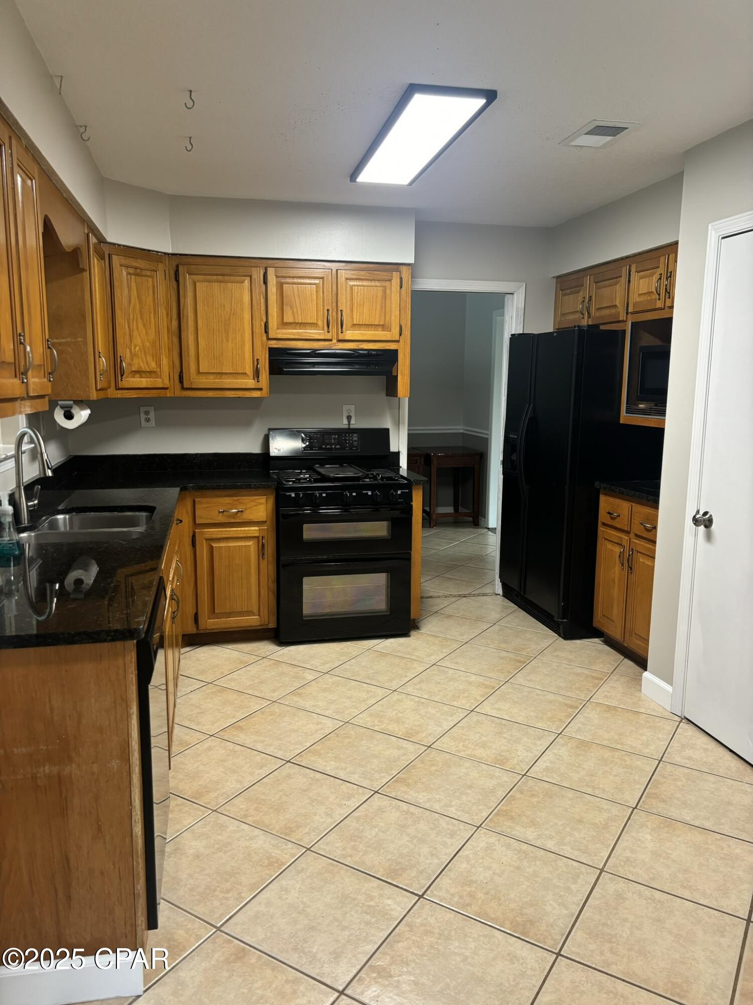 7isj9bywmy5cz17tpjx81jzkk172zqjdt2lckkcmsyg